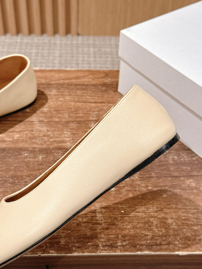 The Row Ballet Flats Low Cut Flats, Beige