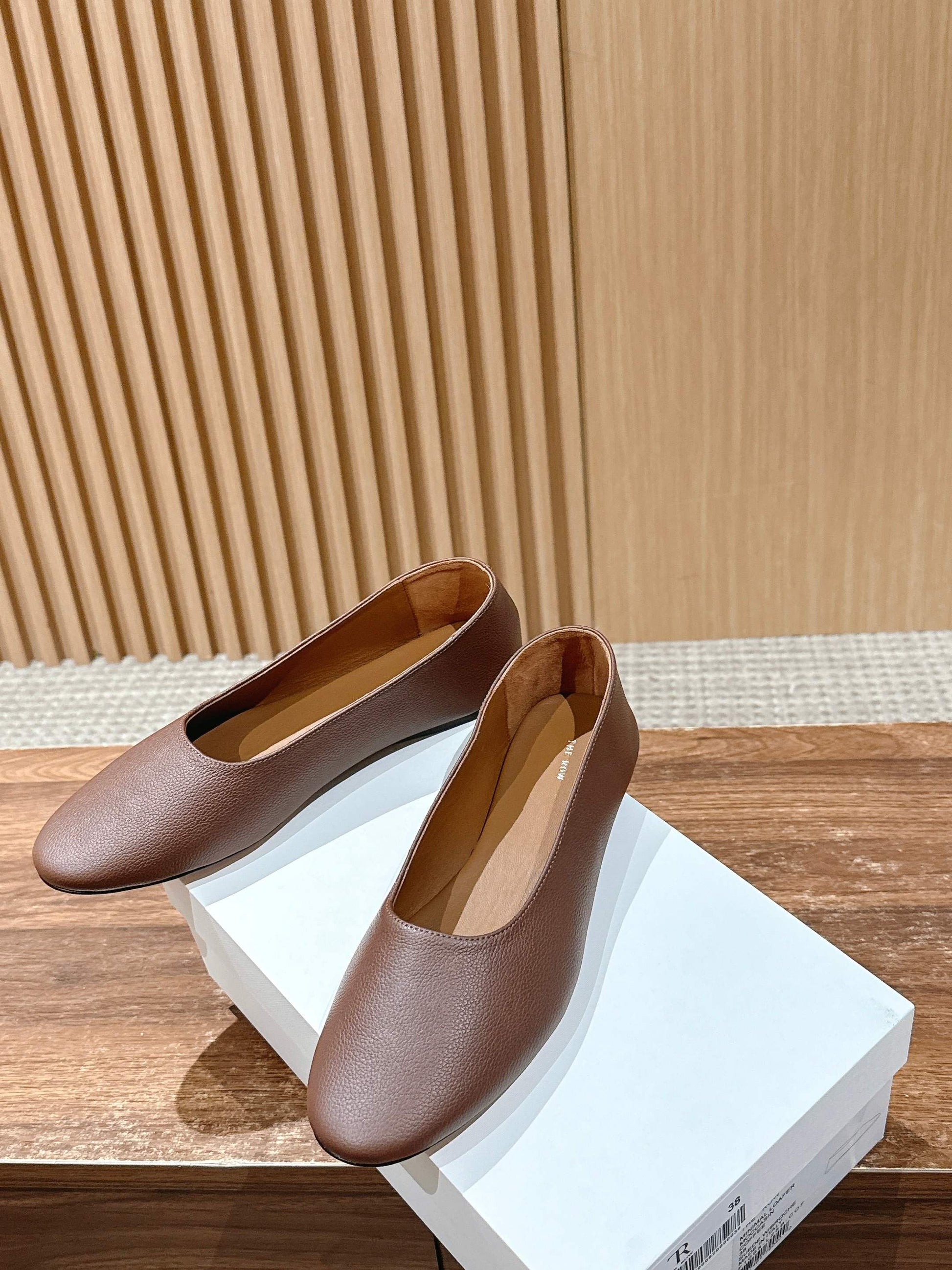 The Row Ballet Flats Low Cut Flats, Brown