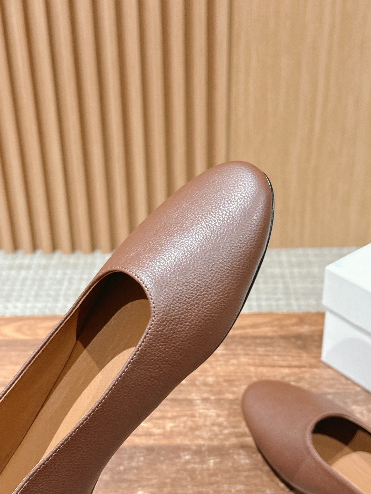 The Row Ballet Flats Low Cut Flats, Brown