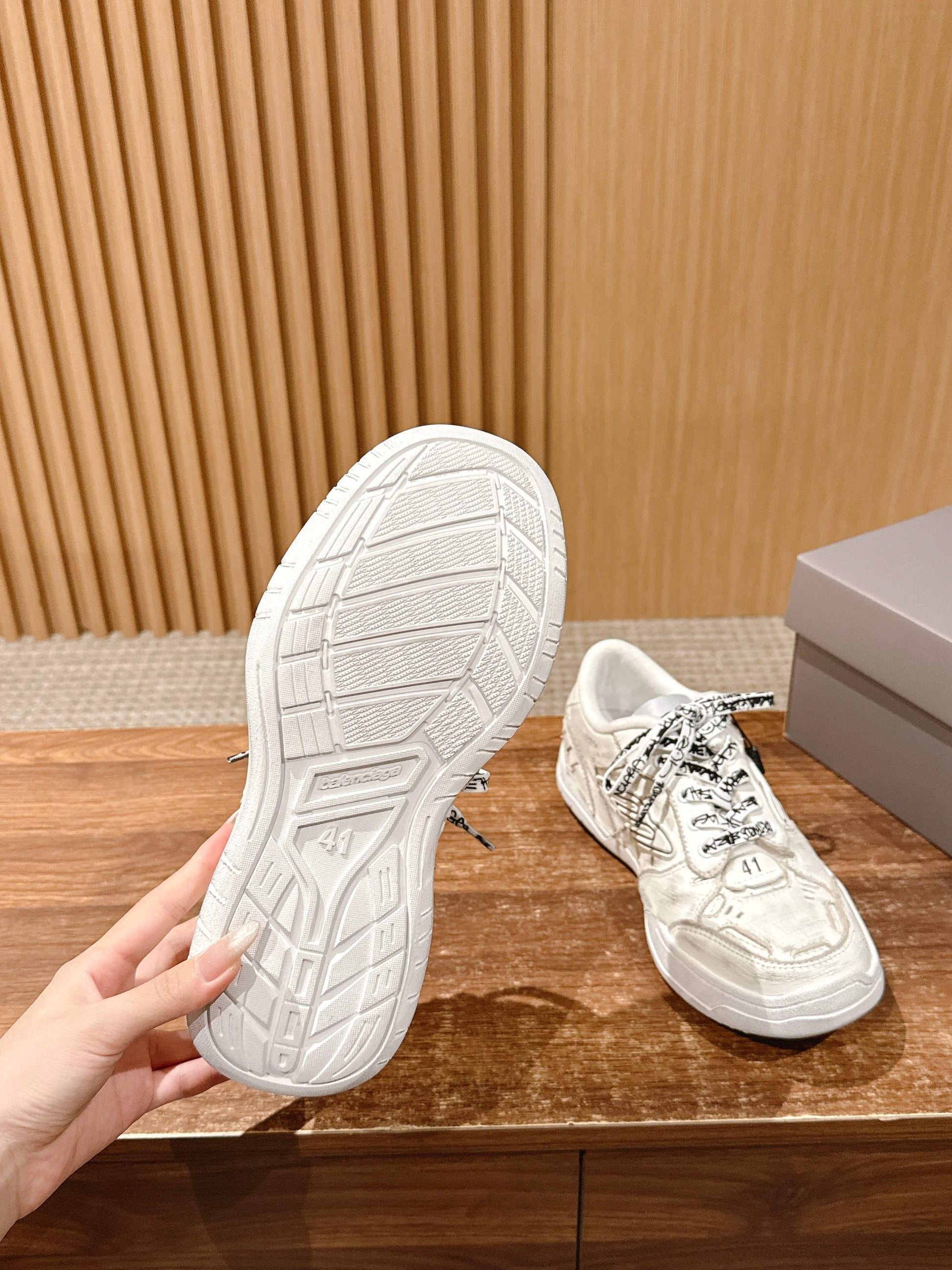 Balenciaga New Hampton Unisex Casual Sneakers, White