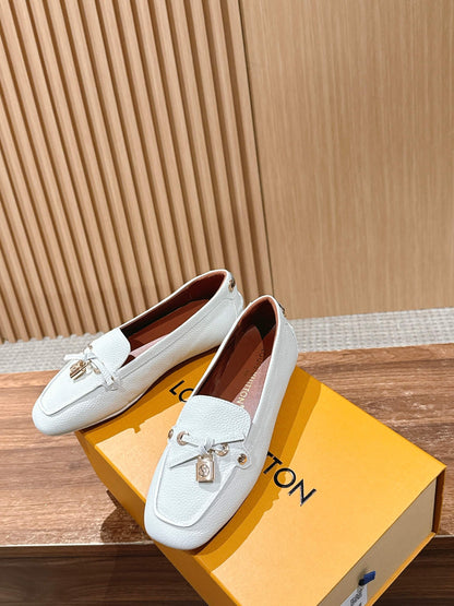 LV Flat-bottomed loafer driving shoes, White