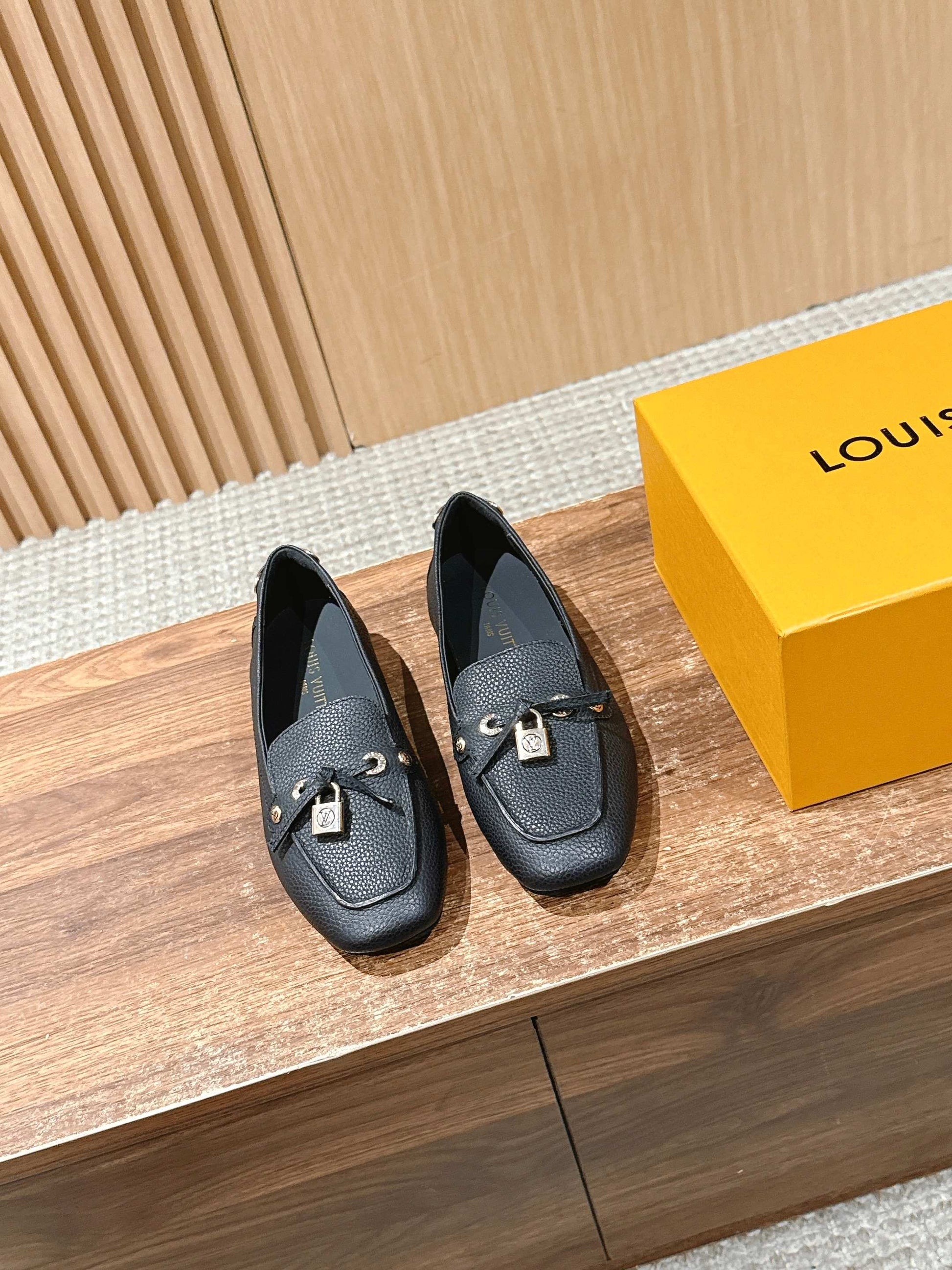 LV Flat-bottomed loafer driving shoes, Black