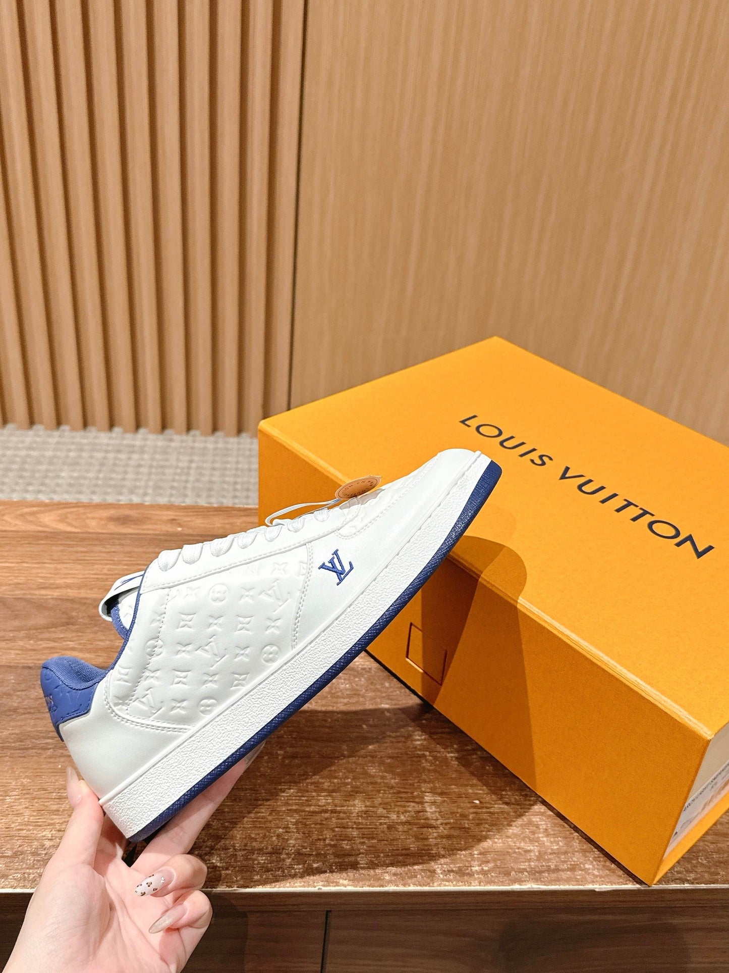 LV Rivoli, White with Blue Tail