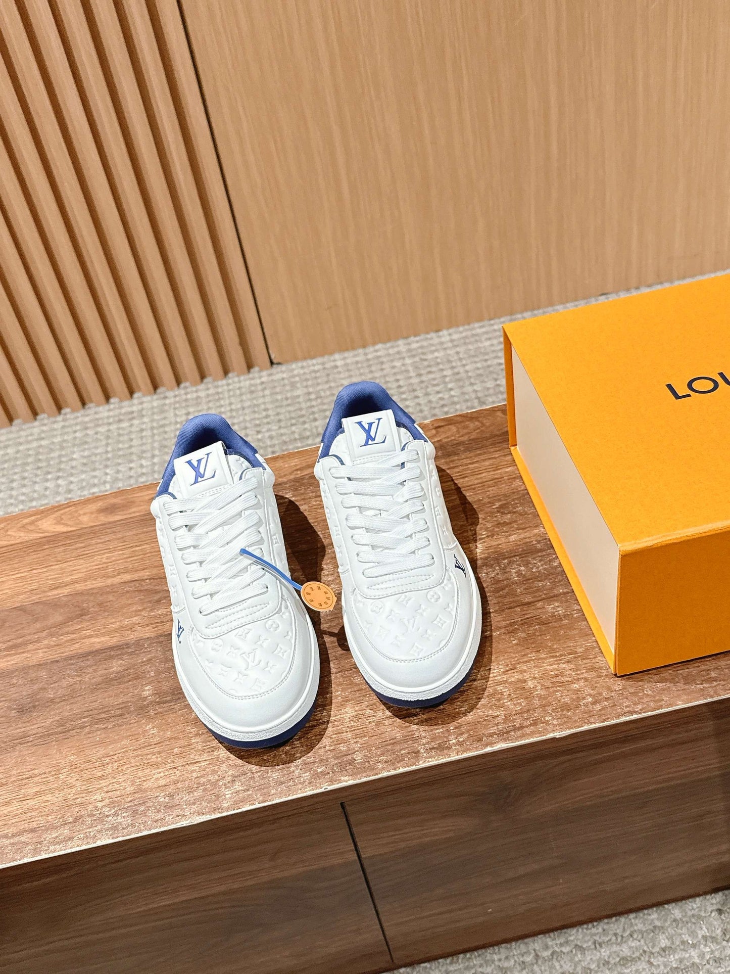 LV Rivoli, White with Blue Tail