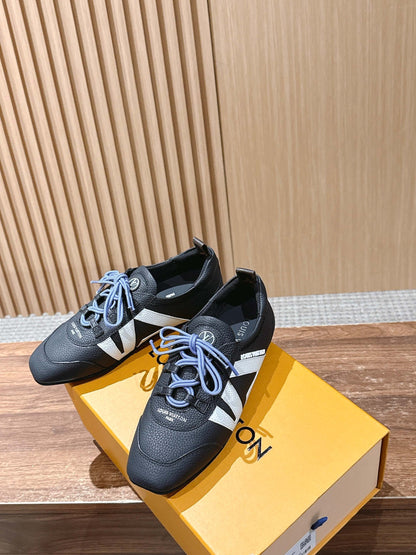 LV SNEAKRINA New Series 03