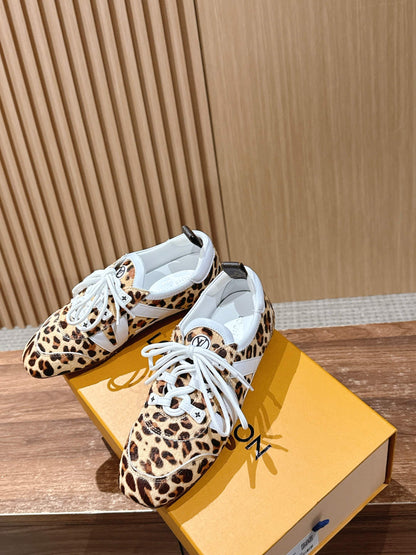 LV SNEAKRINA New Series 02