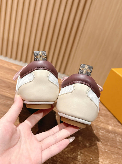 LV SNEAKRINA New Series 01