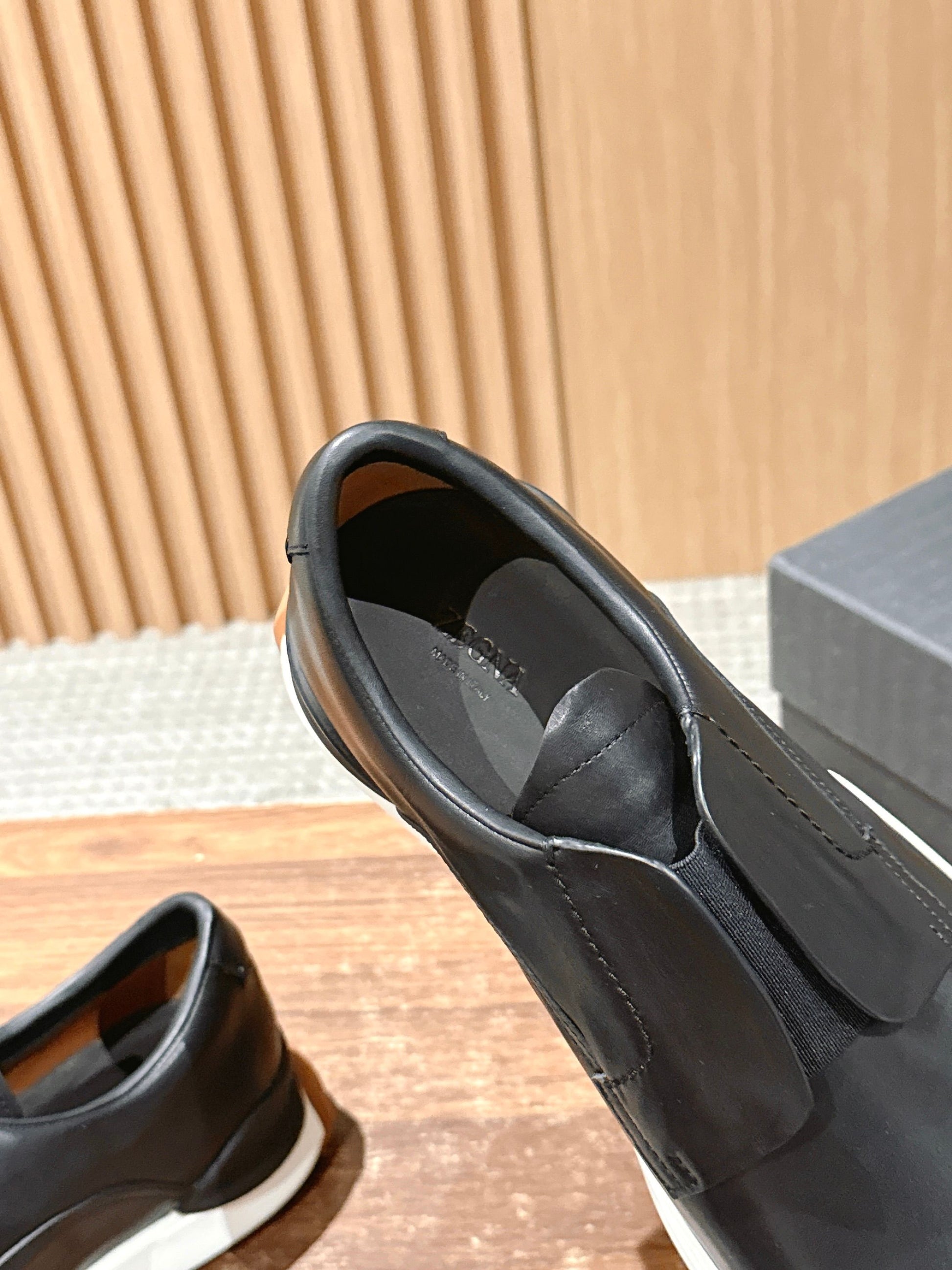 Ermenegildo Zegna Milano Elastic-Gore Derby, Black