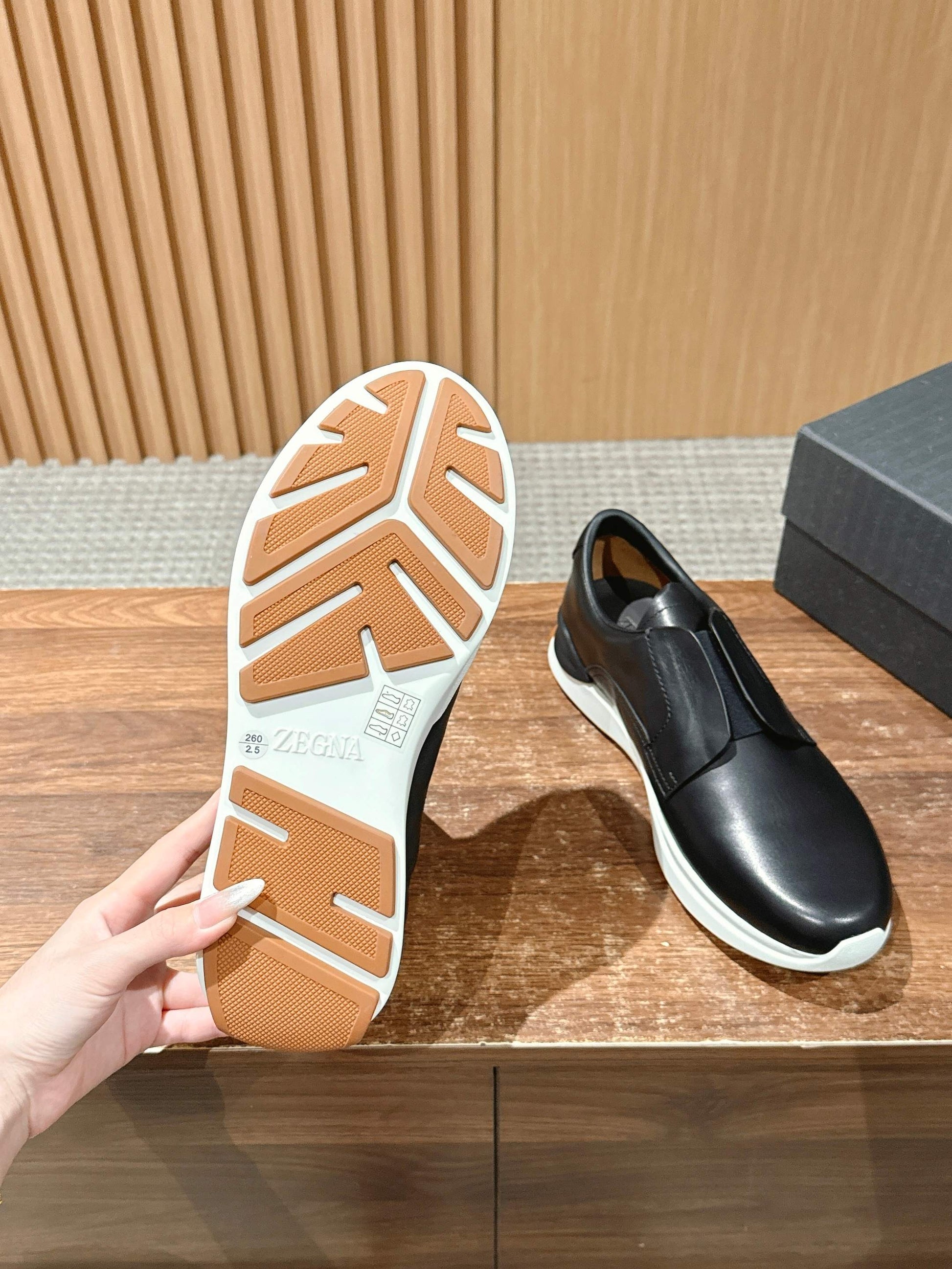 Ermenegildo Zegna Milano Elastic-Gore Derby, Black