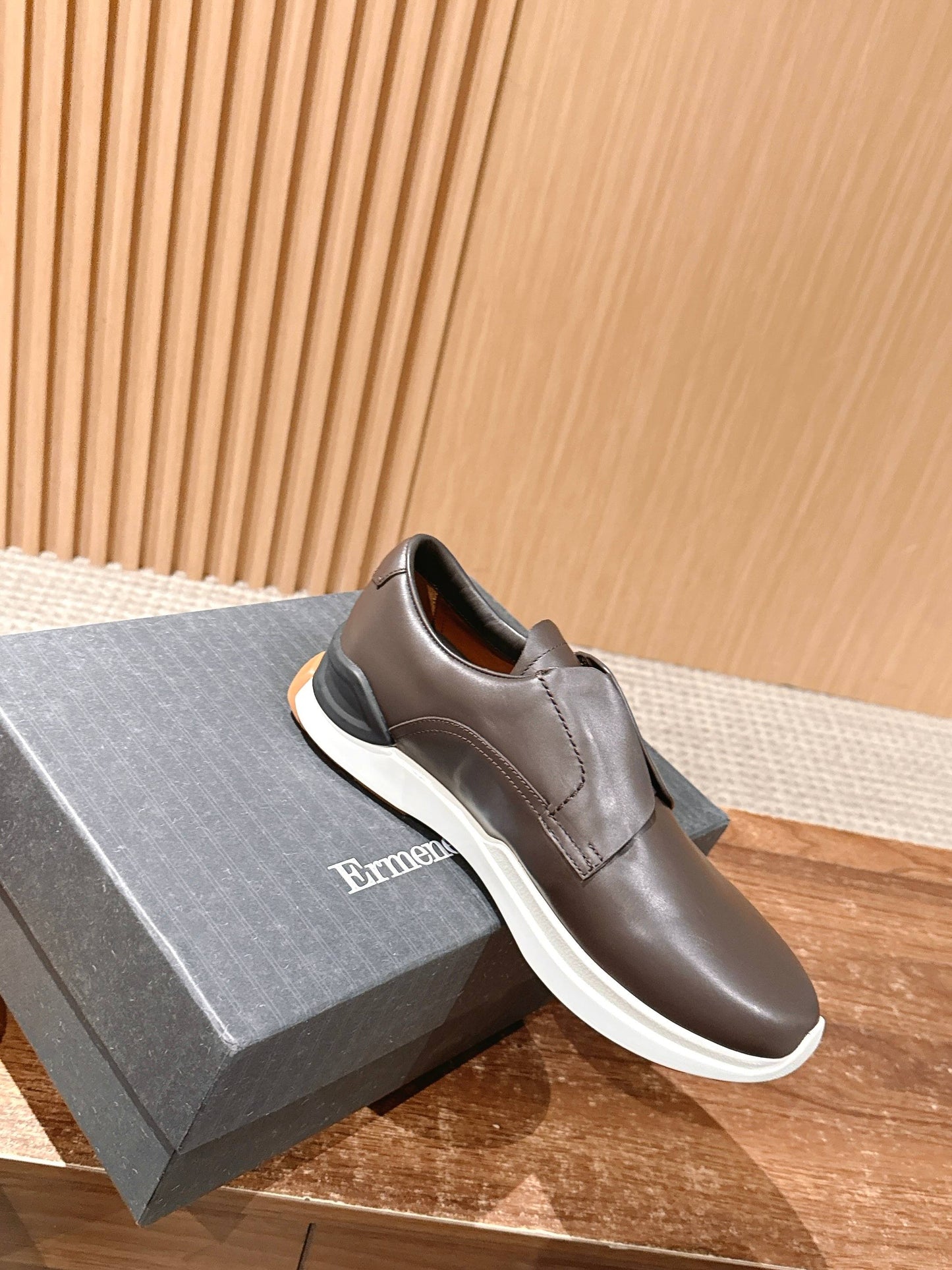 Ermenegildo Zegna Milano Elastic-Gore Derby, Brown