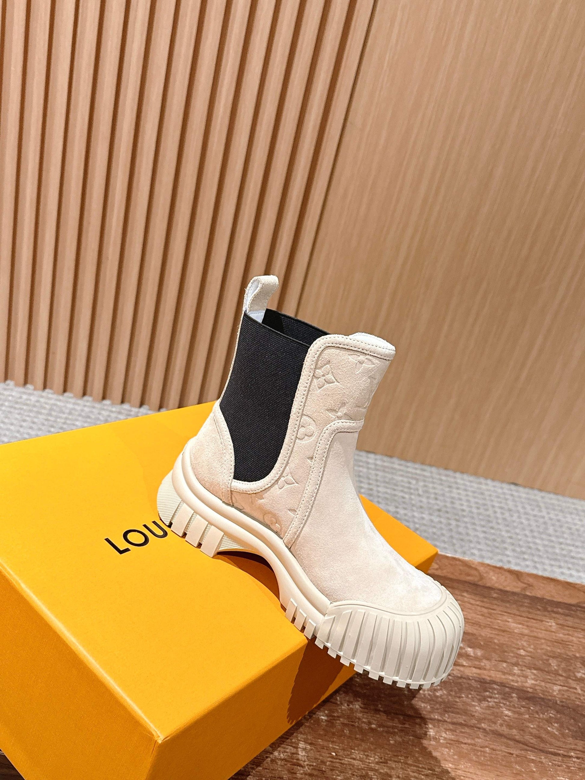 LV Ruby Ankle Boot, Suede Sand