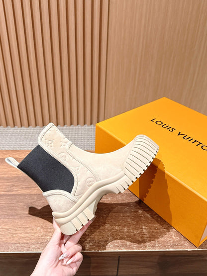 LV Ruby Ankle Boot, Suede Sand