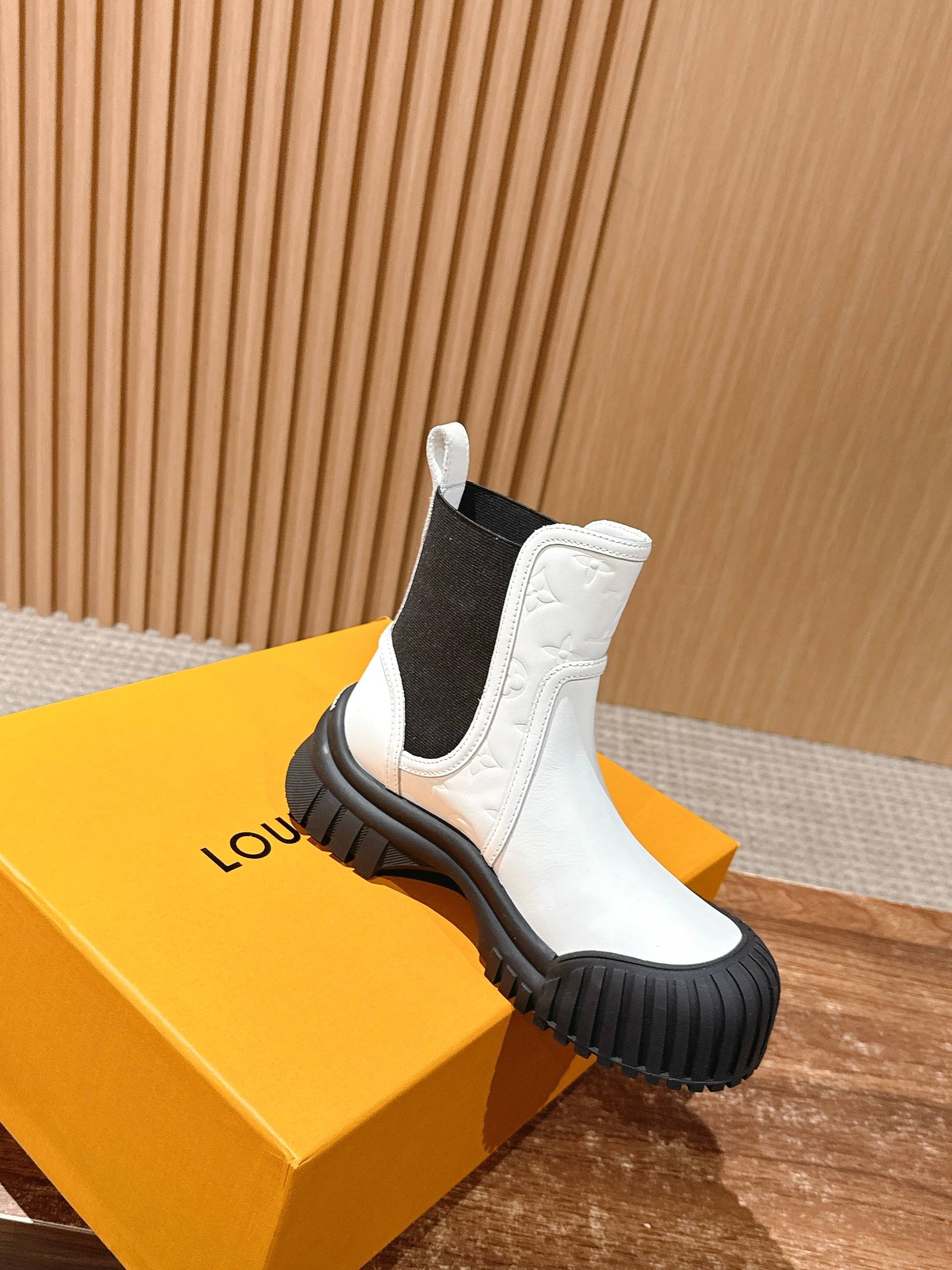 LV Ruby Ankle Boot, Suede White