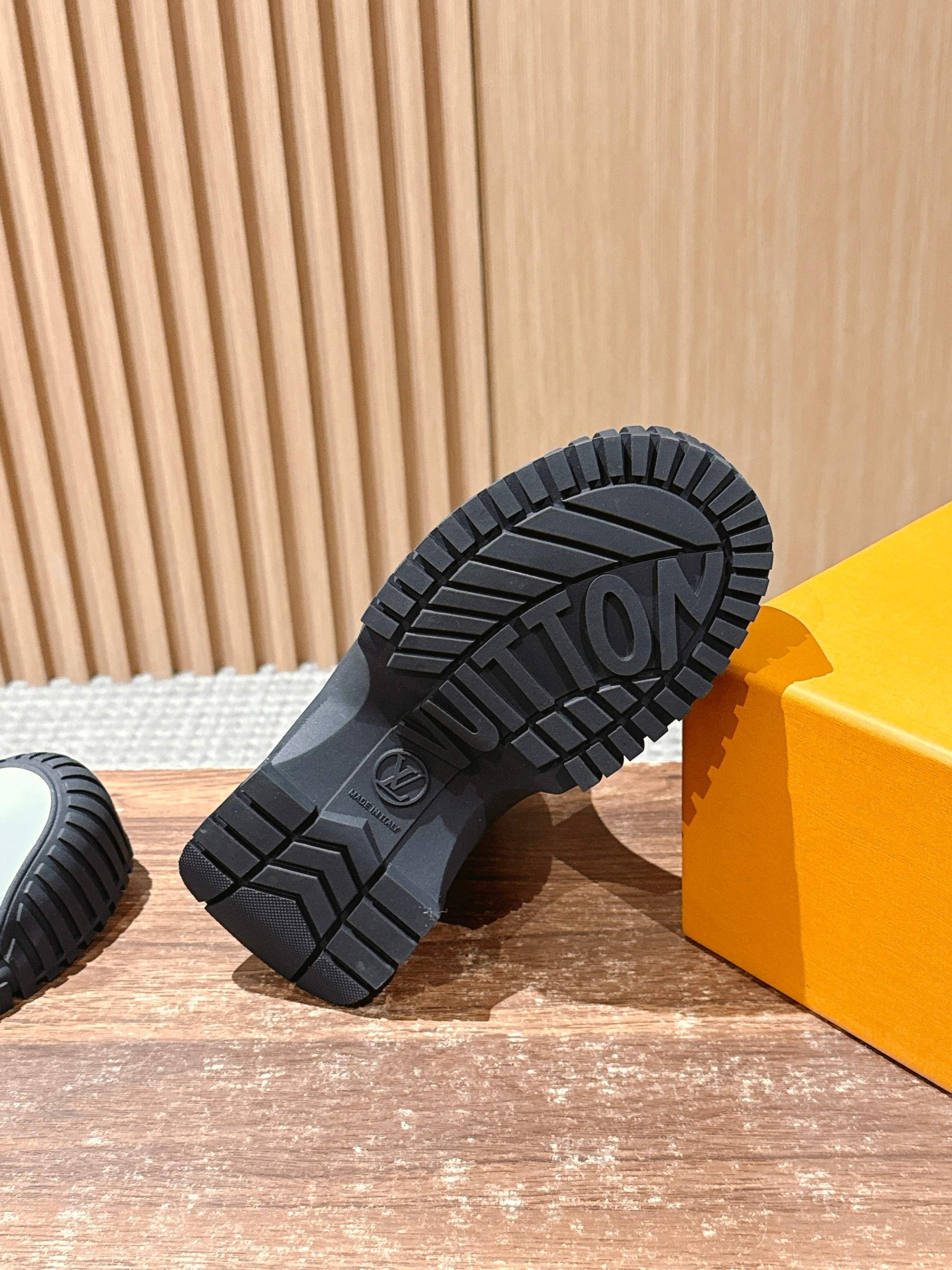 LV Ruby Ankle Boot, Suede White