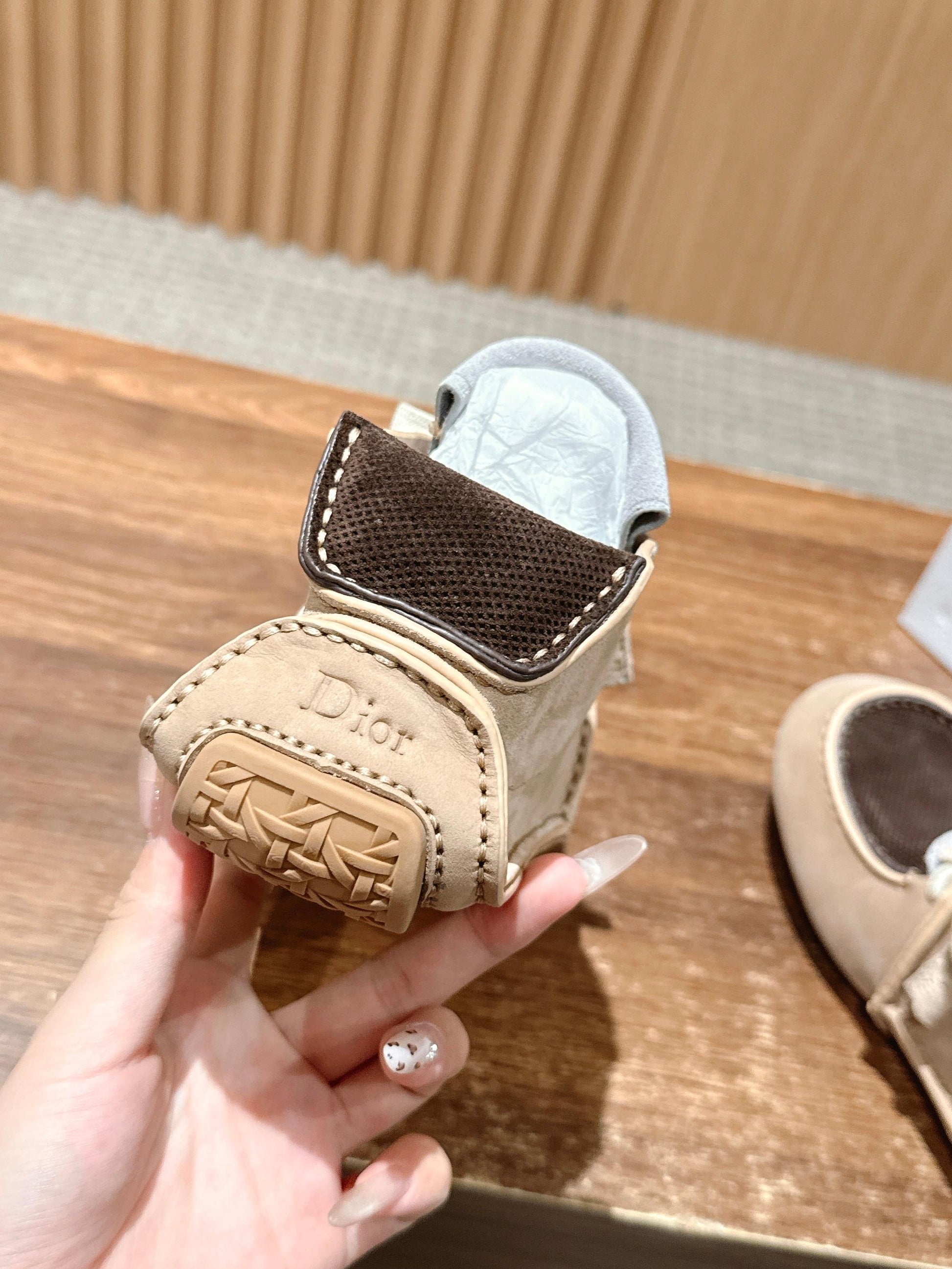 Dior Roadie Sneakers, High-Top 01