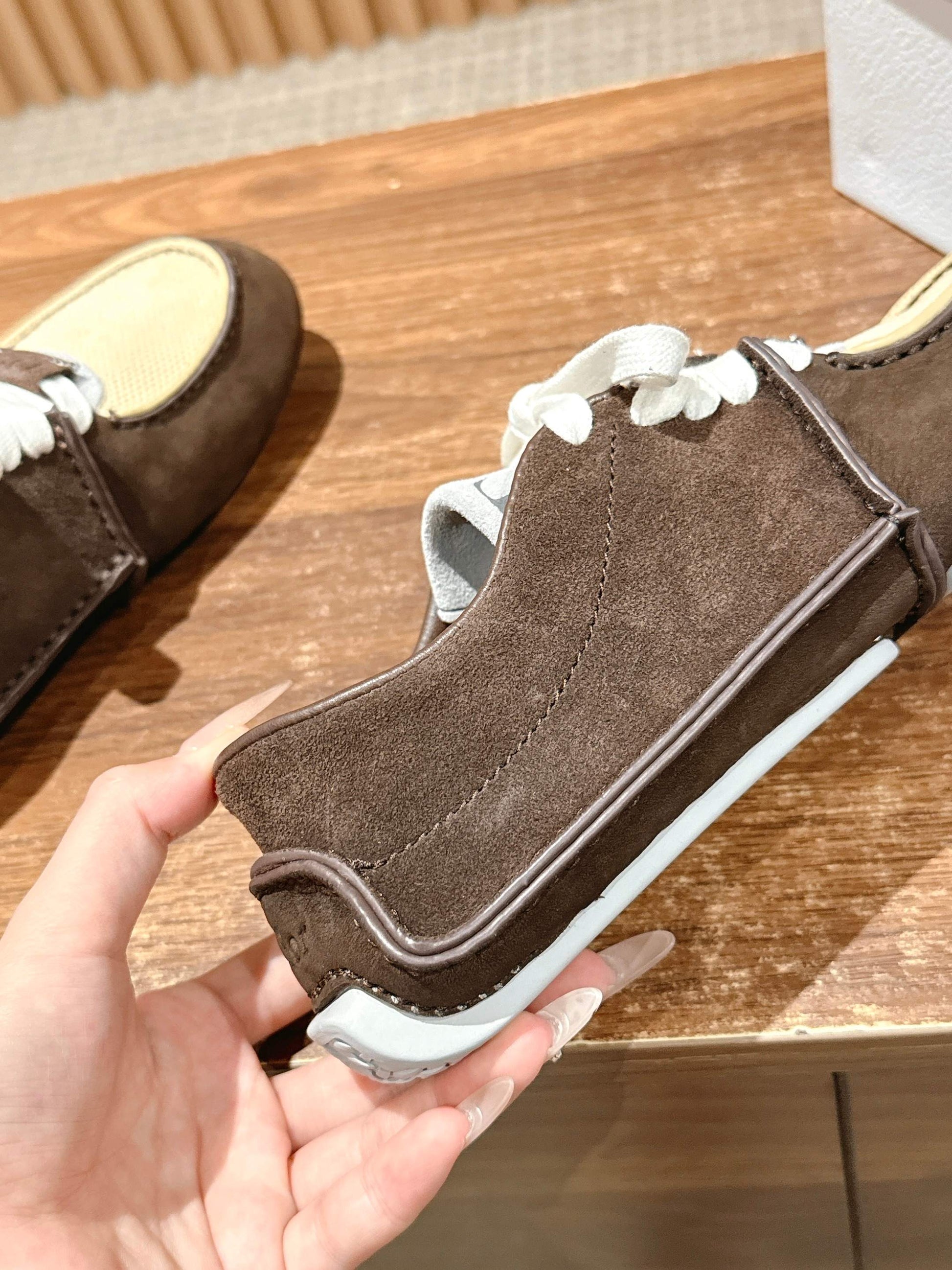 Dior Roadie Sneakers, Low-top 01