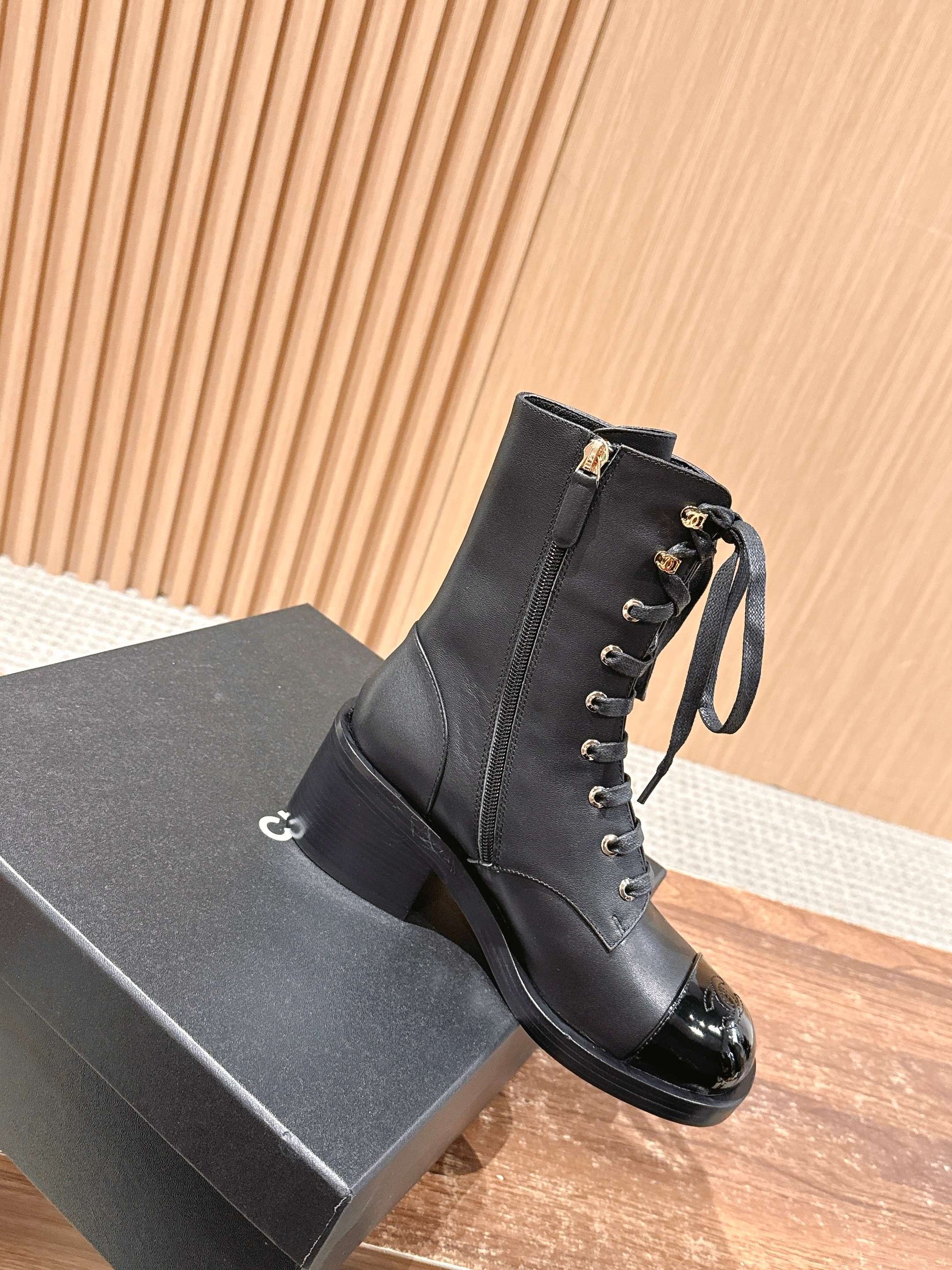 Chanel New Round-Toe Thick-Sole Martin Boots