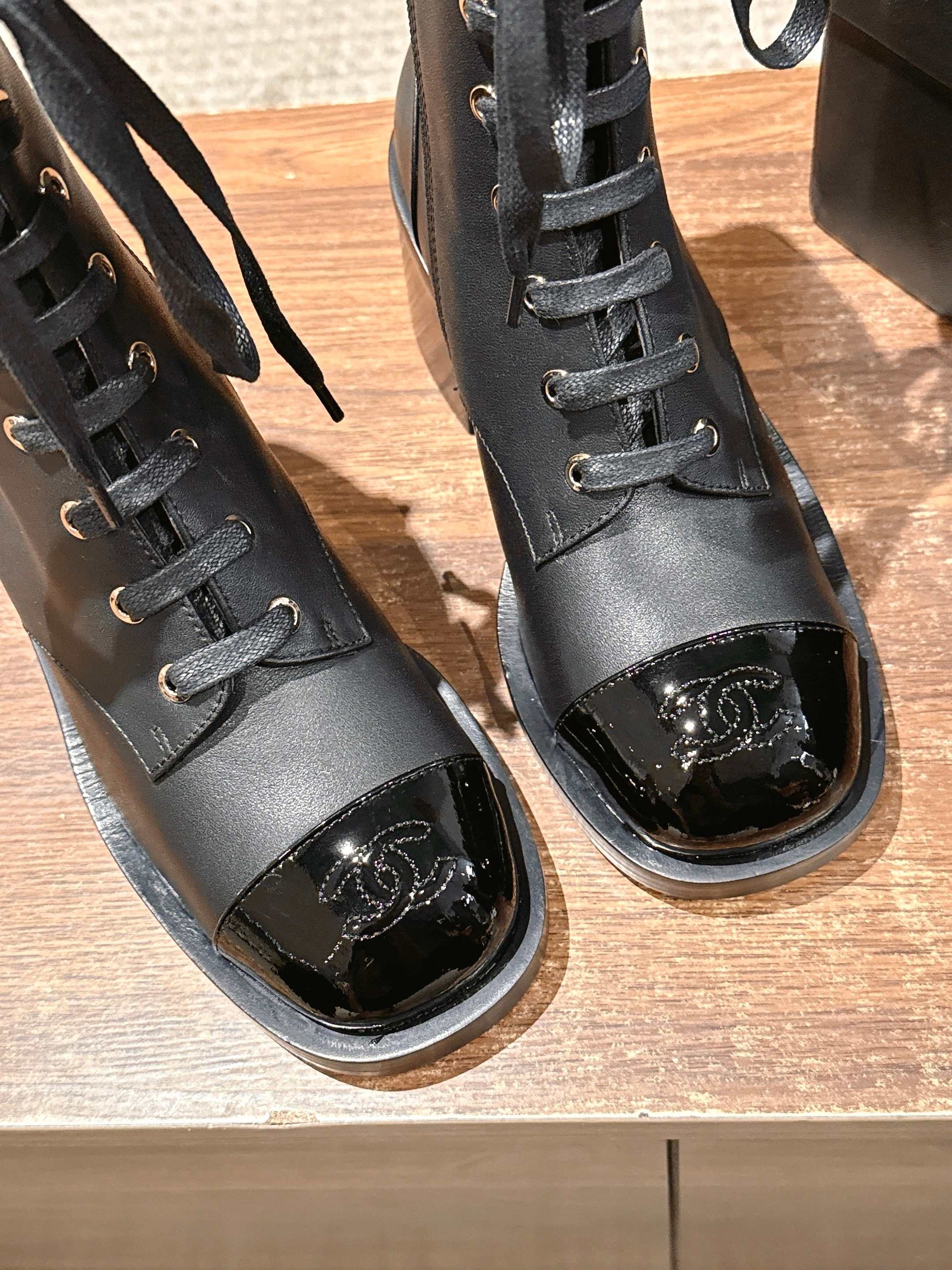 Chanel New Round-Toe Thick-Sole Martin Boots