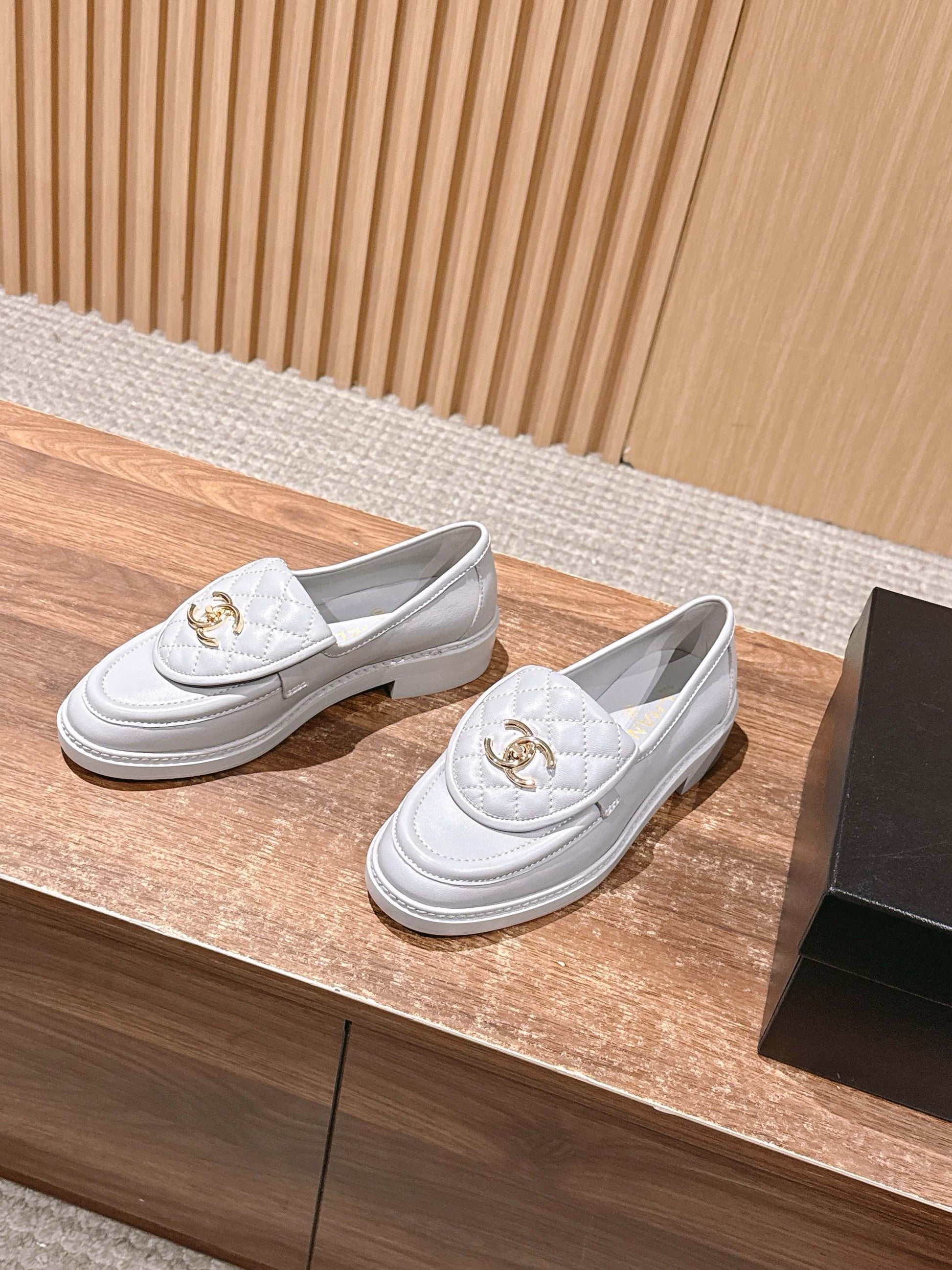 CHANEL Quilted Classic Vintage Sheepskin Loafers, White