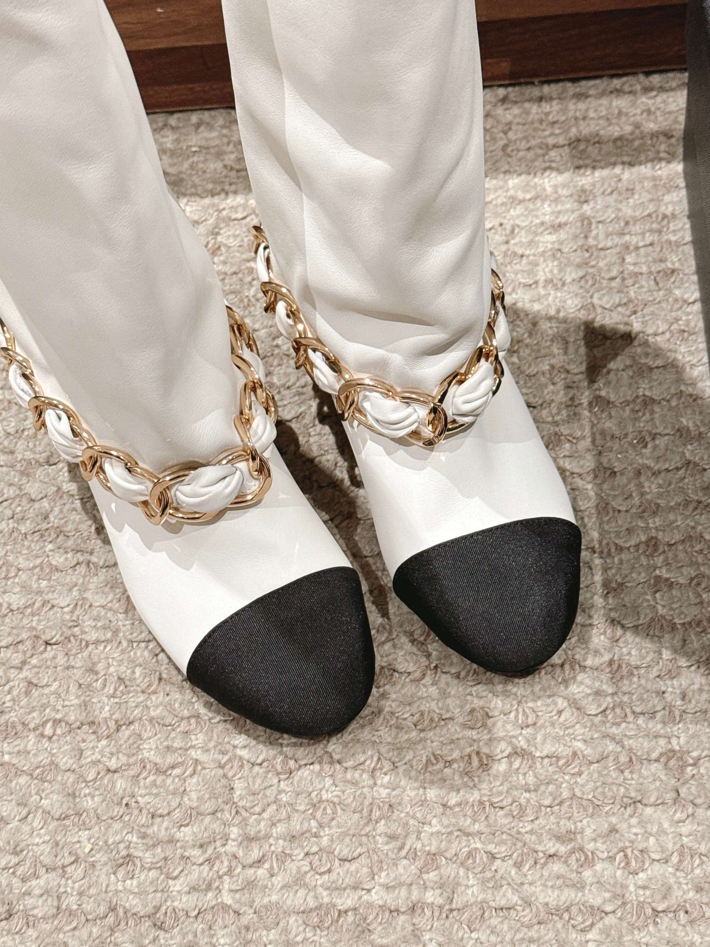 CHANEL Chanel New Chain Rider Boots, White