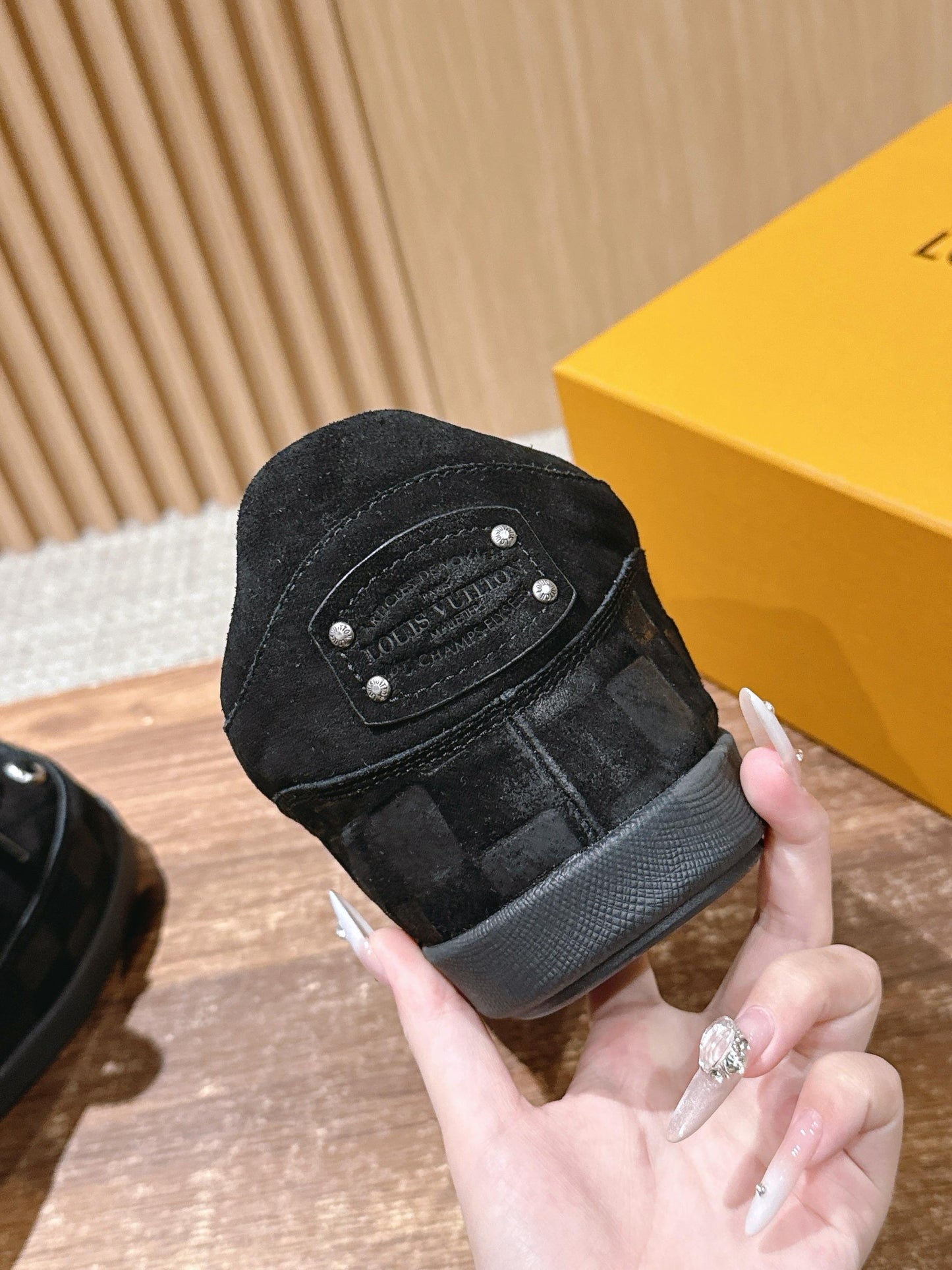 LV Nigo Yeti FW25, Black