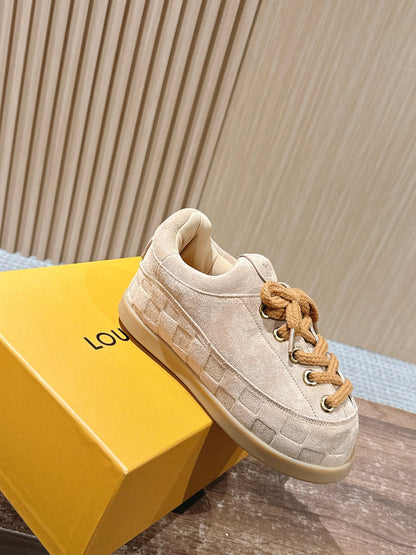 LV Nigo Yeti FW25, Beige
