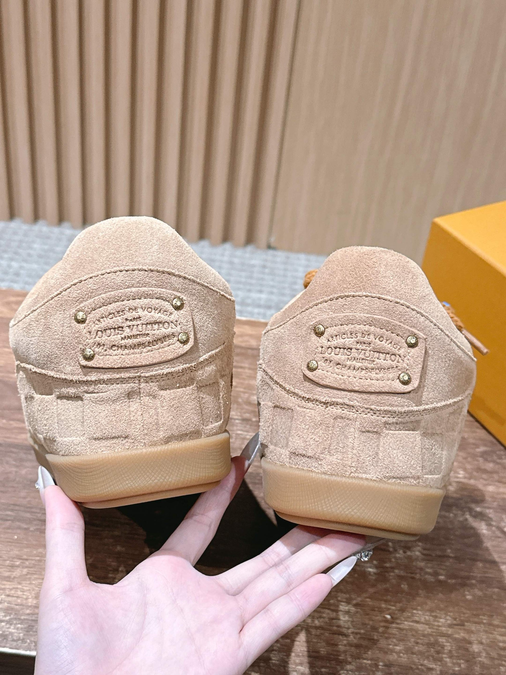 LV Nigo Yeti FW25, Beige