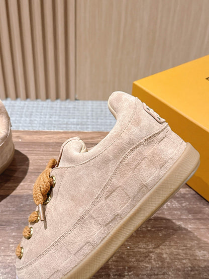 LV Nigo Yeti FW25, Beige