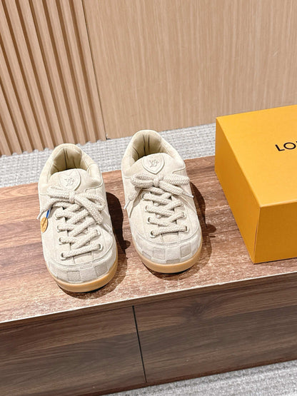 LV Nigo Yeti FW25, Sand