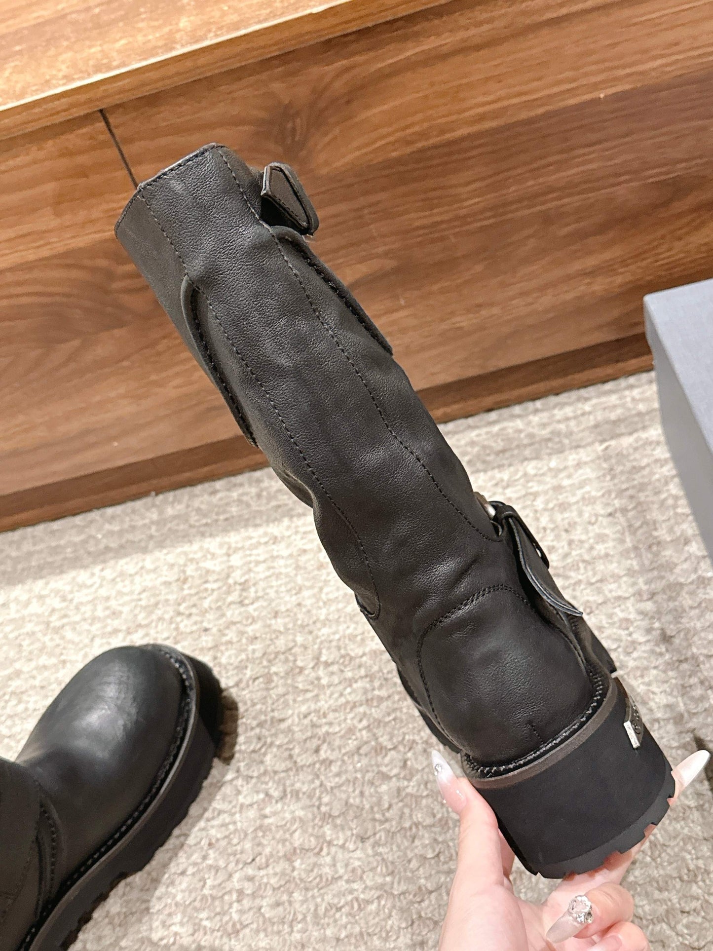 Balenciaga Must-Have for Cool-Girls , Dark-Style Venom Boots