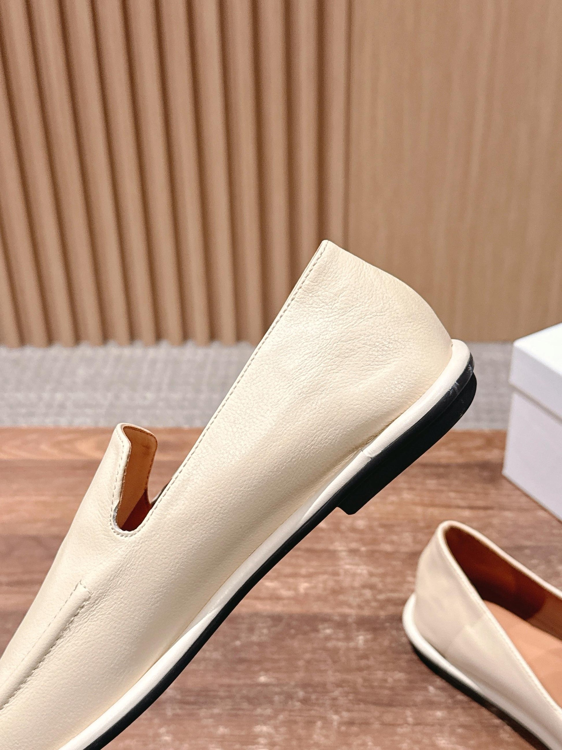 The Row Canal Loafer in Leather, Beige