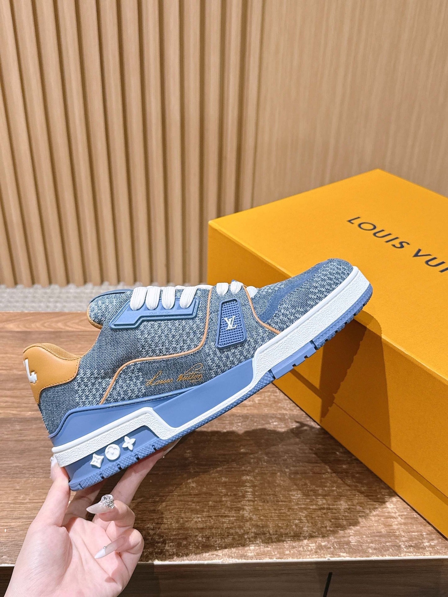 LV Trainer Series 48