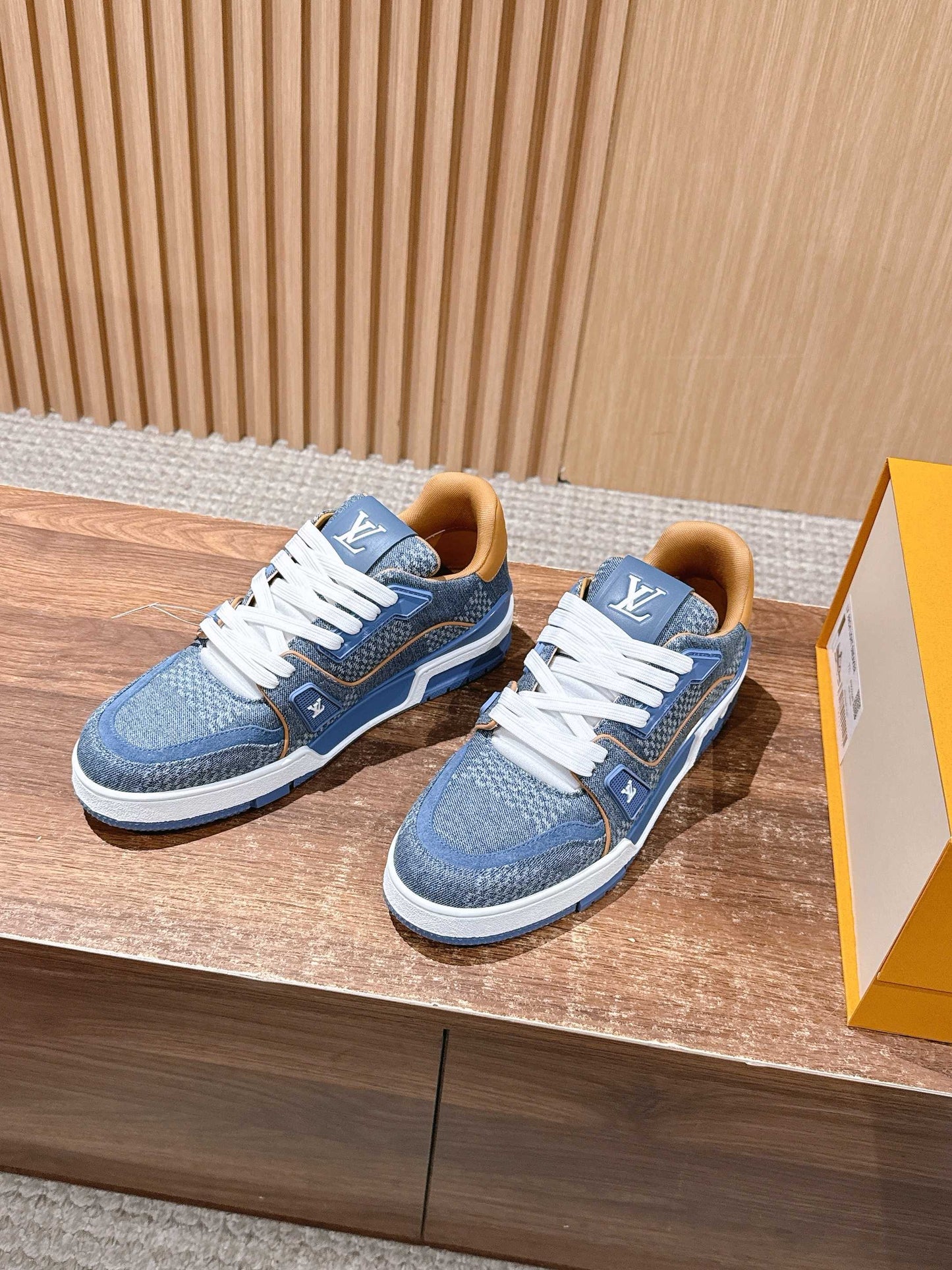 LV Trainer Series 48