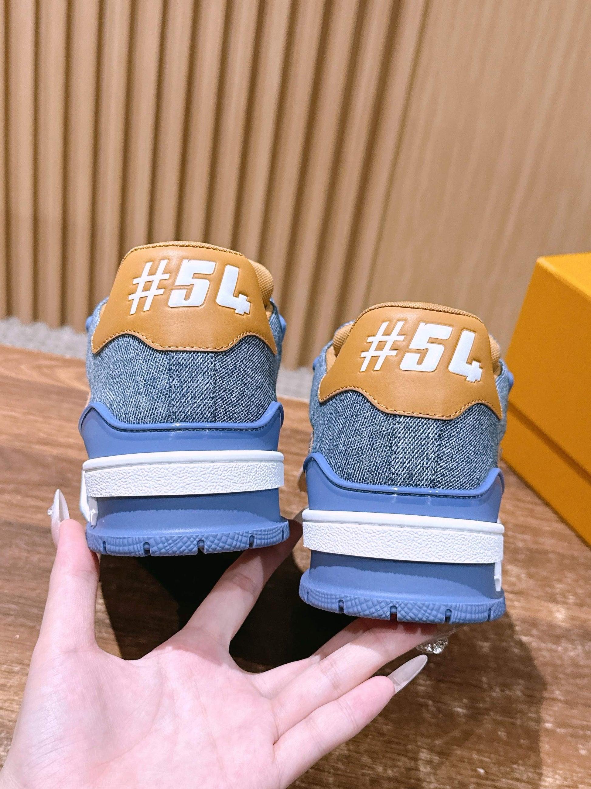 LV Trainer Series 48