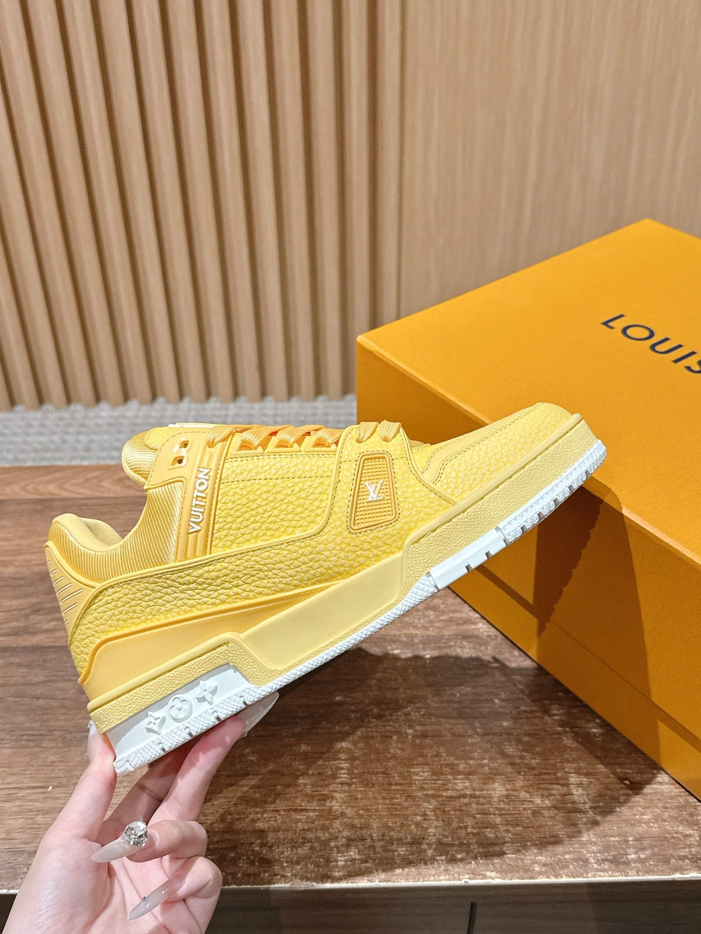 LV Trainer Series 46