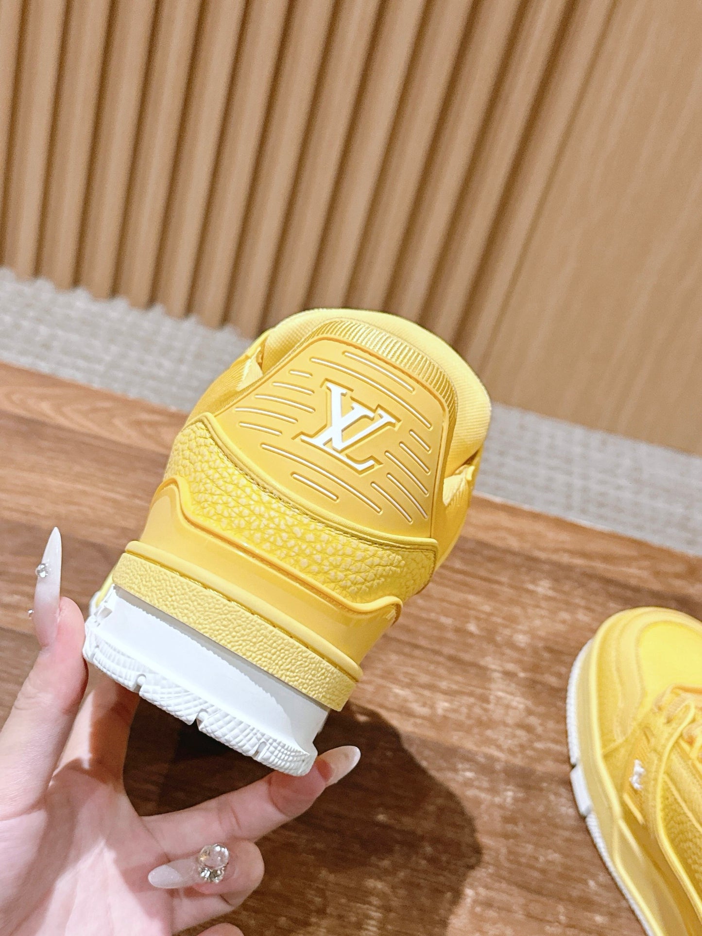 LV Trainer Series 46