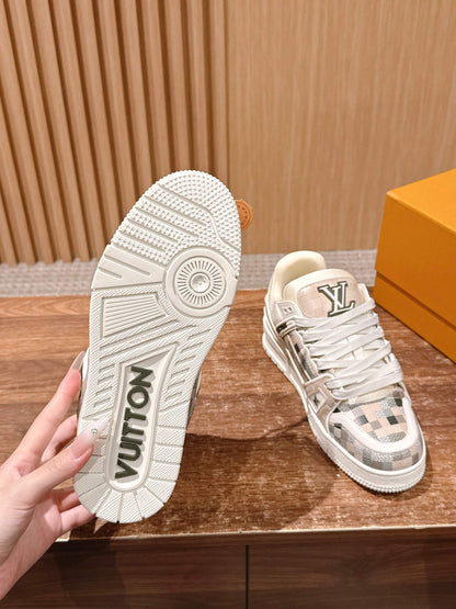 LV Trainer Series 42
