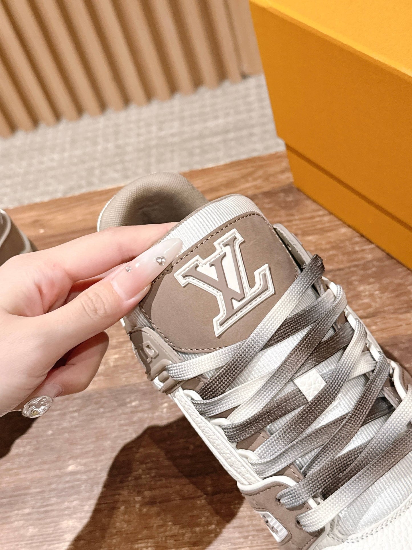LV Trainer Series 37