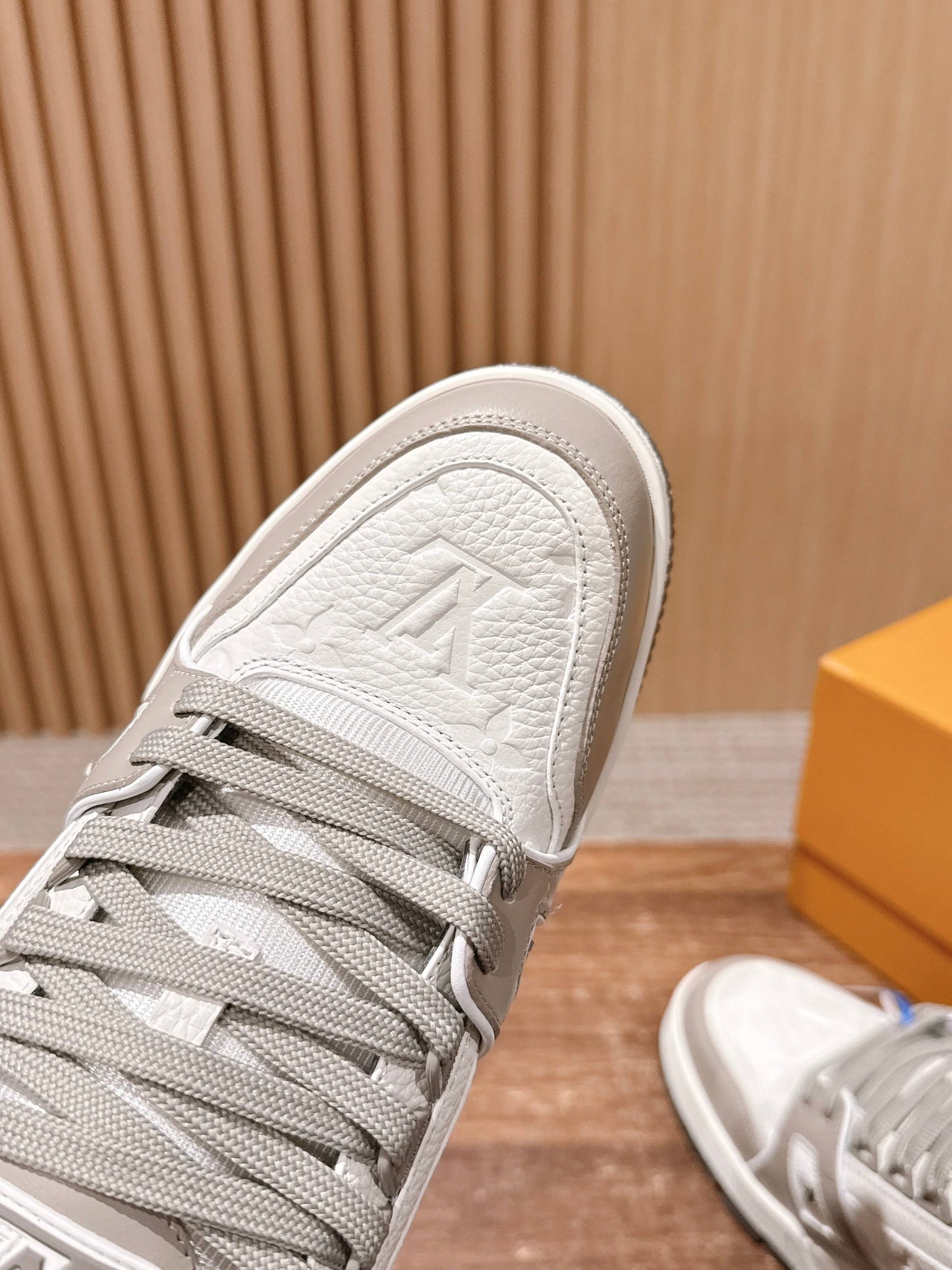 LV Trainer Series 36