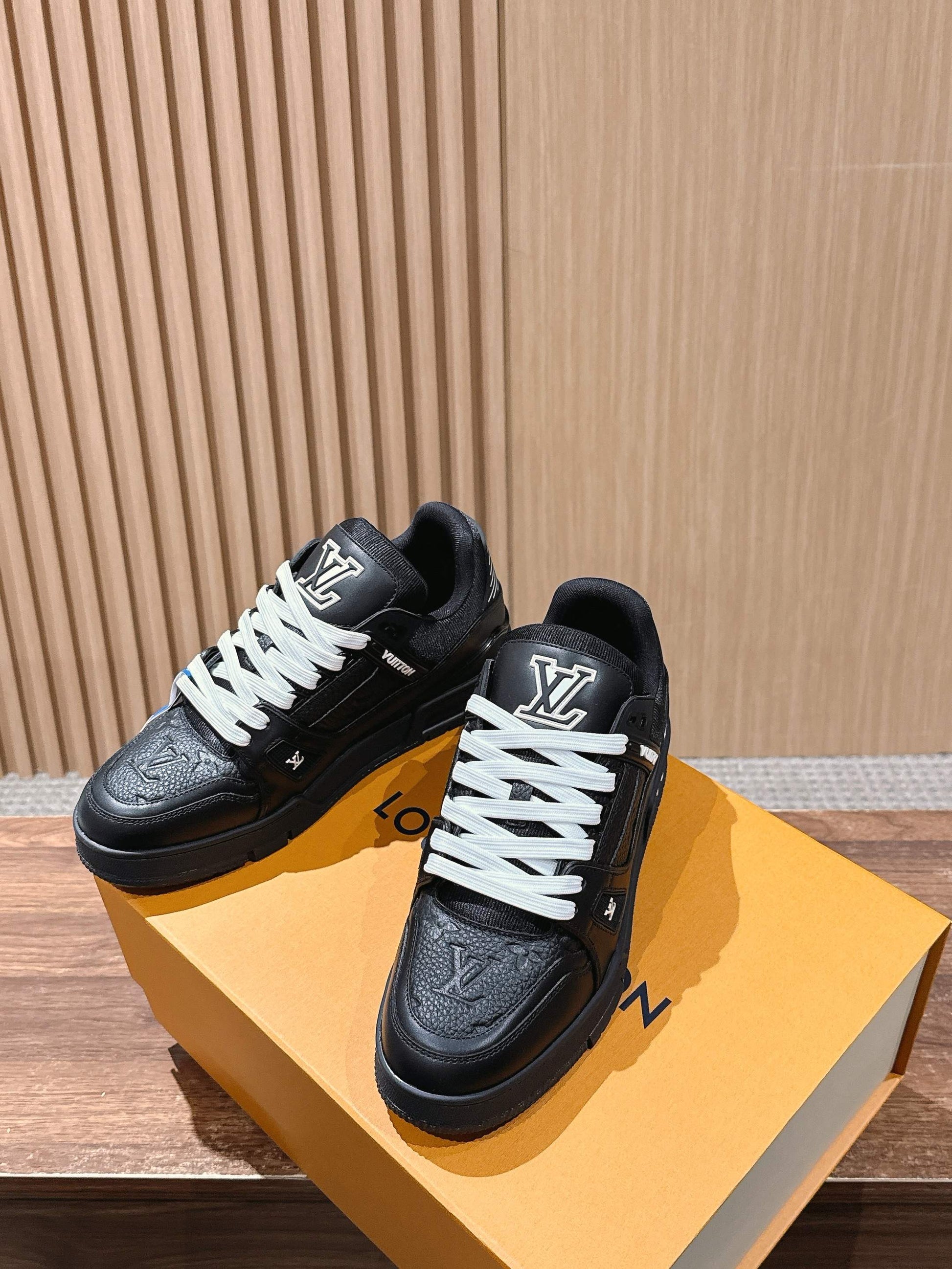 LV Trainer Series 33