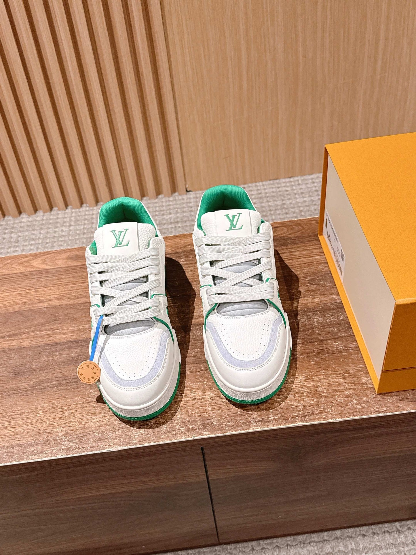 LV Trainer Series 32