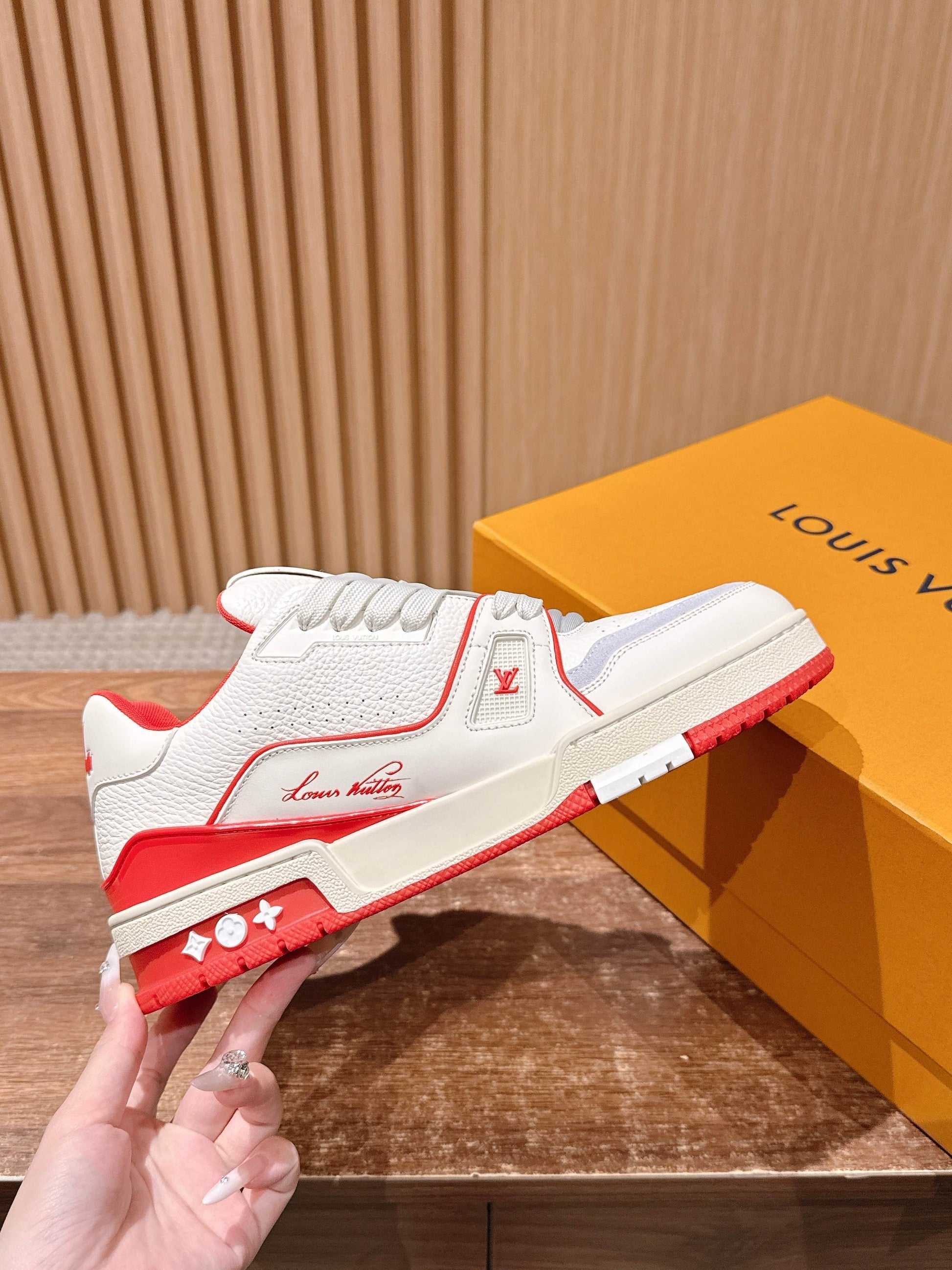 LV Trainer Series 30