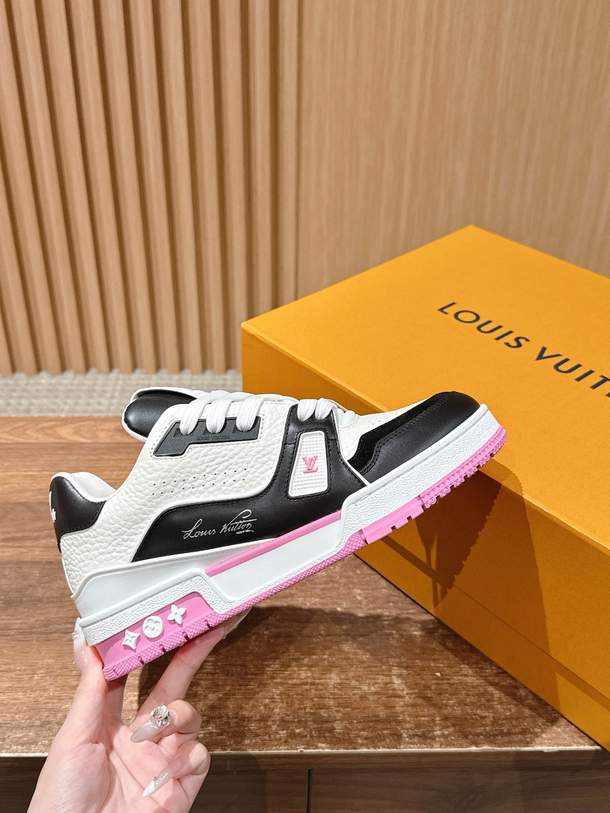 LV Trainer Series 29