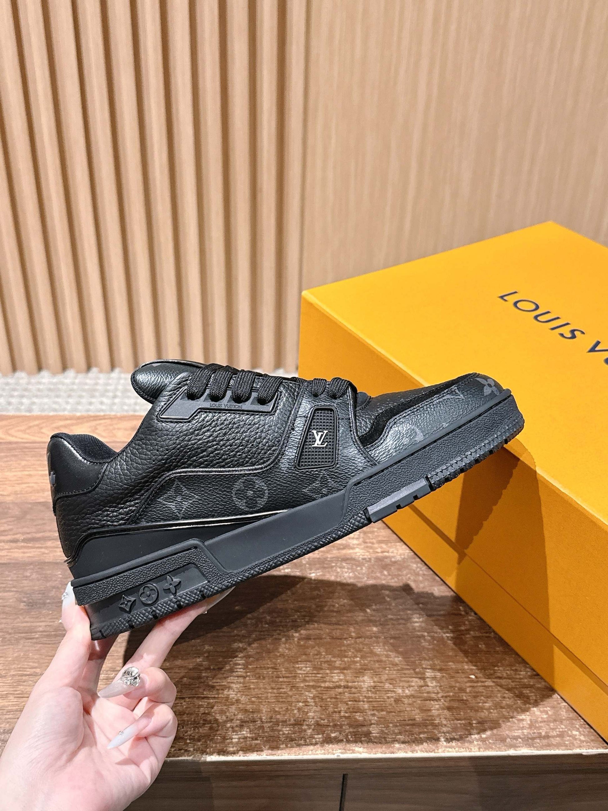 LV Trainer Series 26