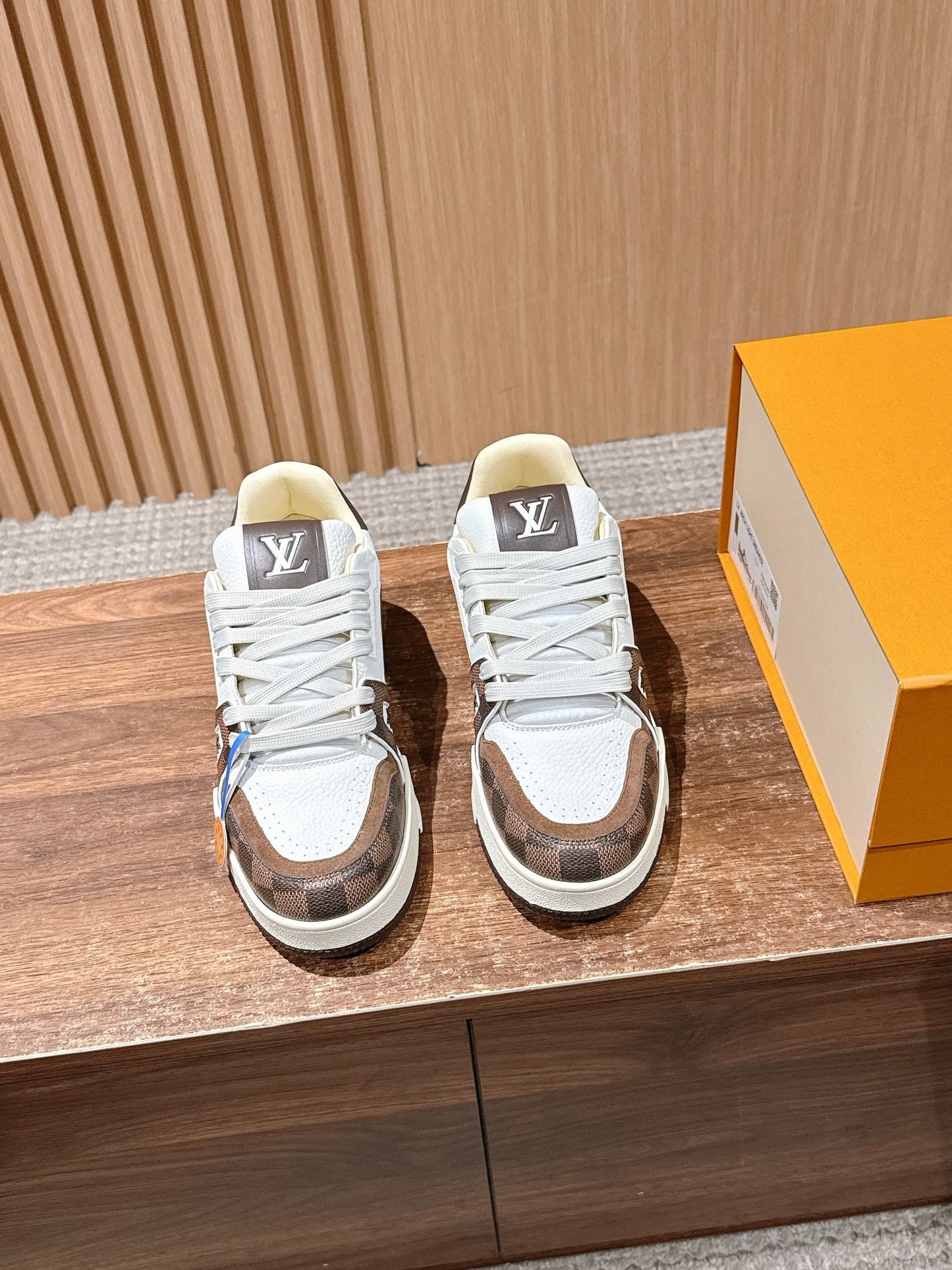 LV Trainer Series 25
