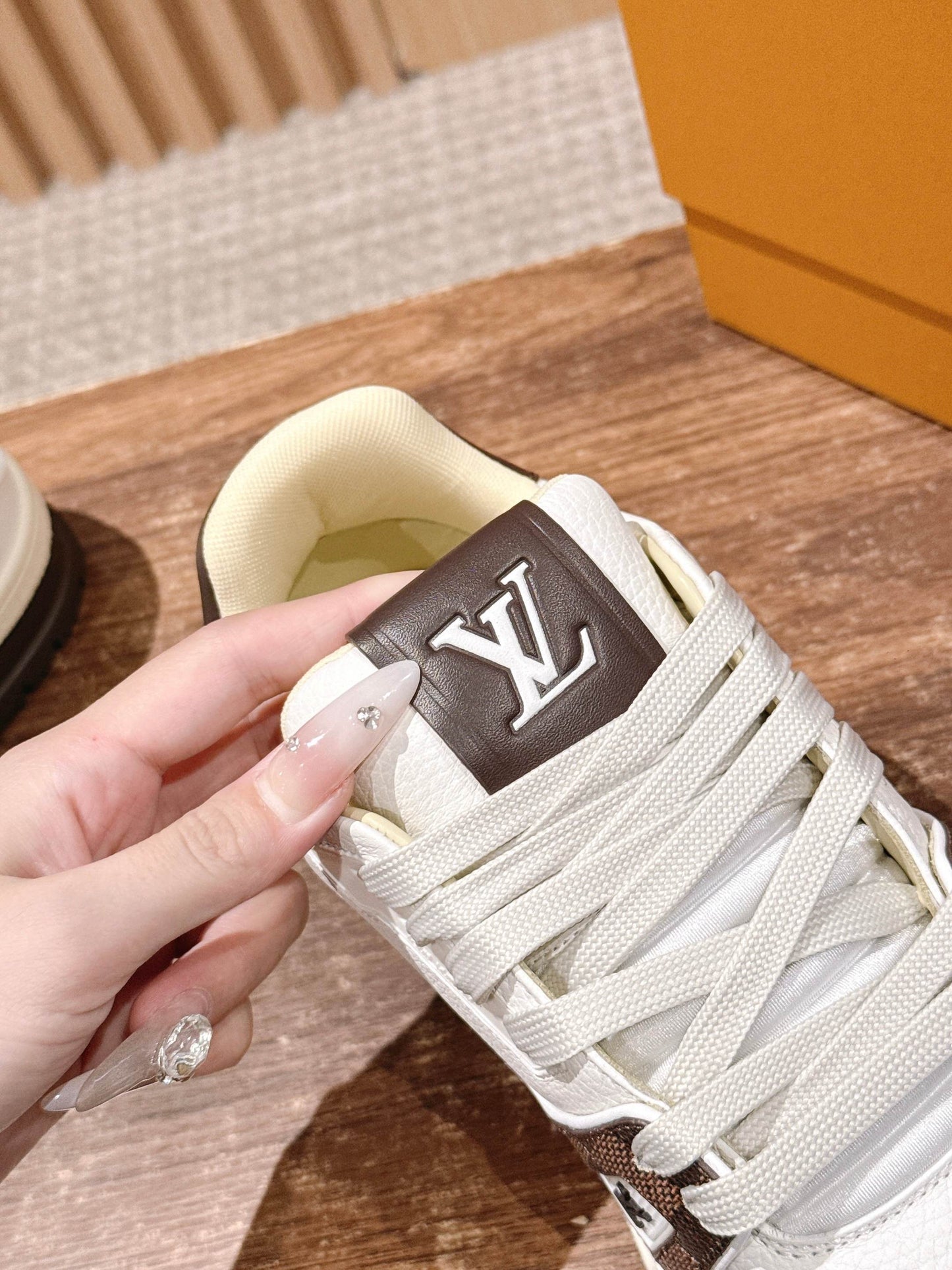 LV Trainer Series 25
