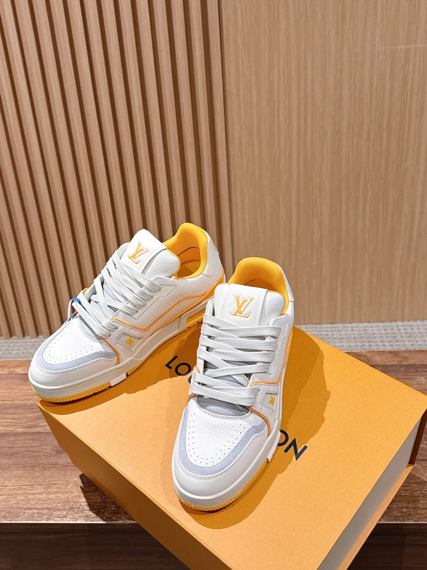 LV Trainer Series 28