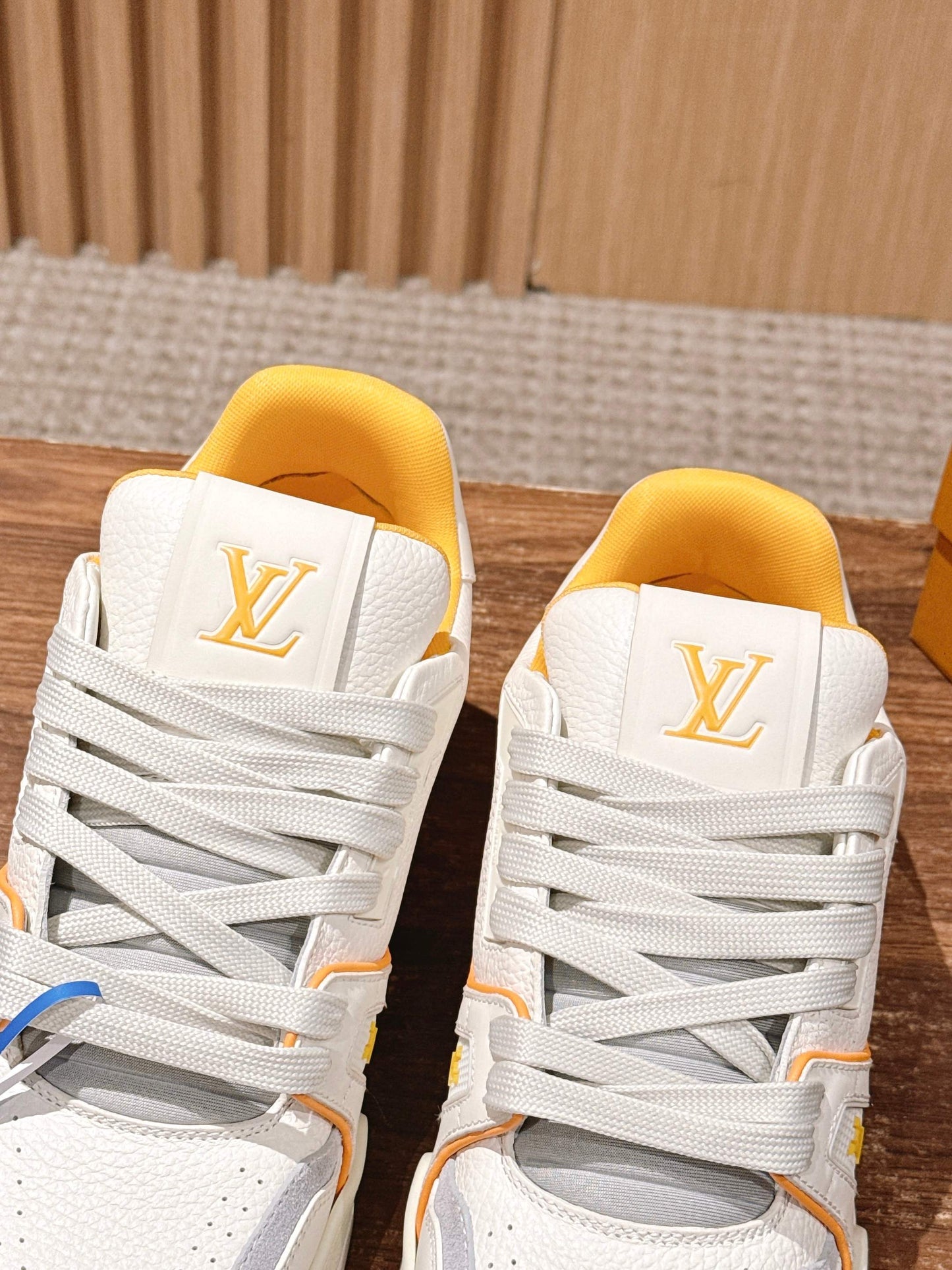 LV Trainer Series 28