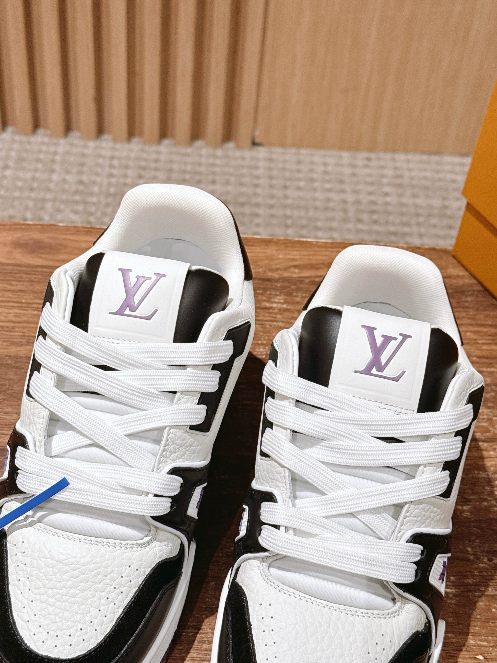 LV Trainer Series 27
