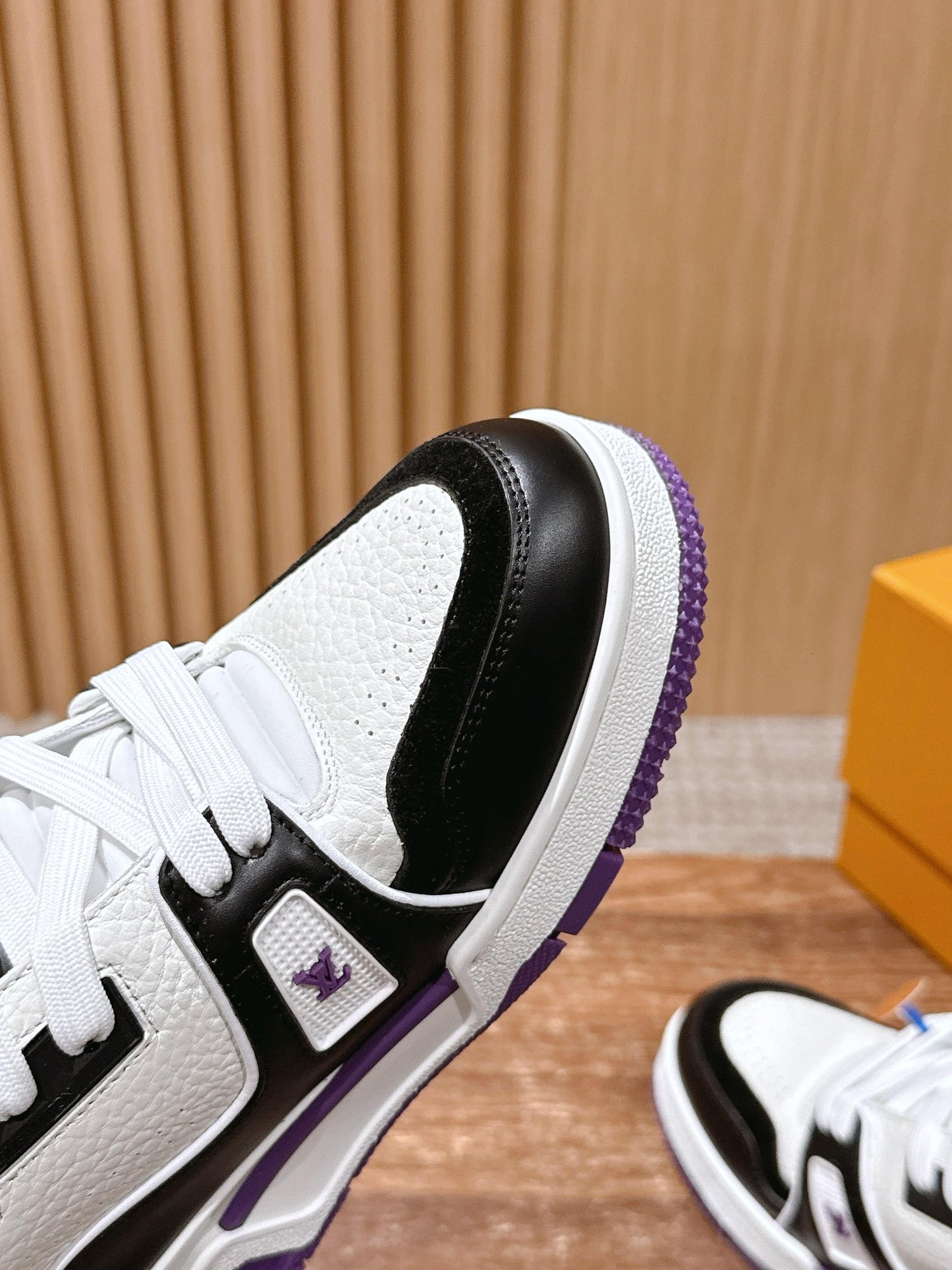 LV Trainer Series 27